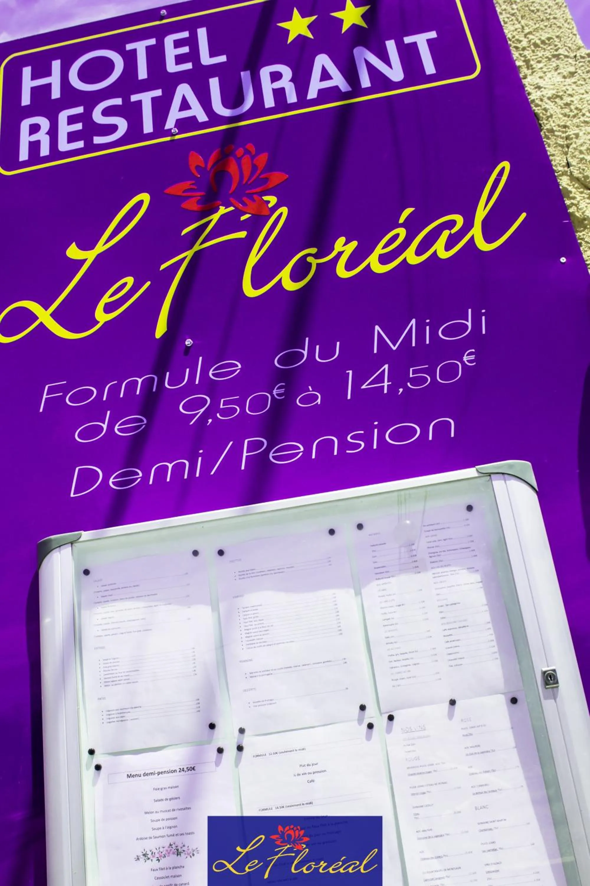 Property logo or sign in Hôtel Le Floreal