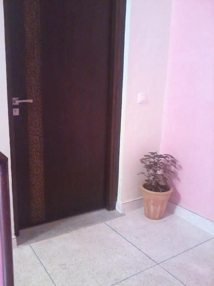 Decorative detail in Rabat Apartments