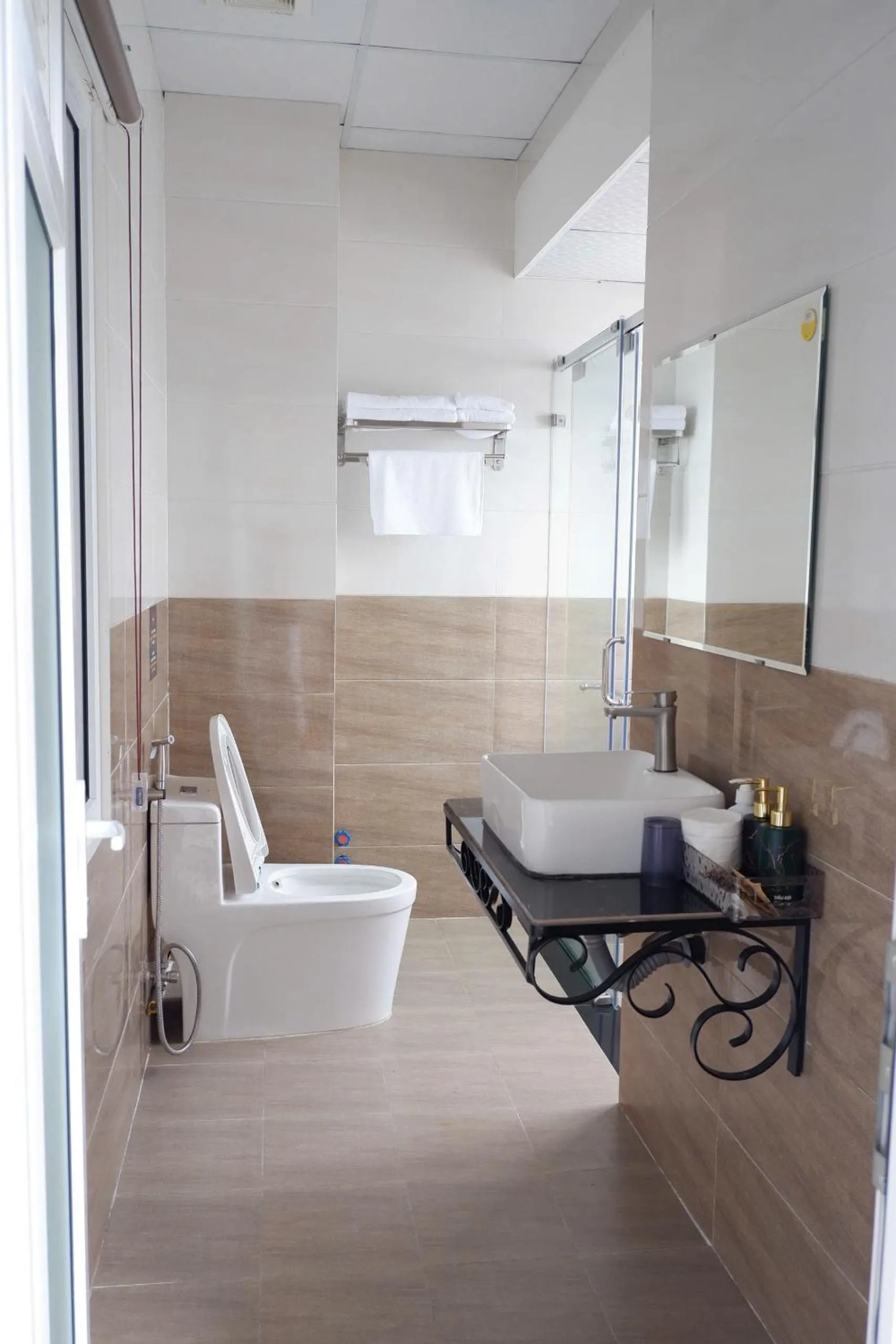 Toilet in An Nam Paradise Dalat