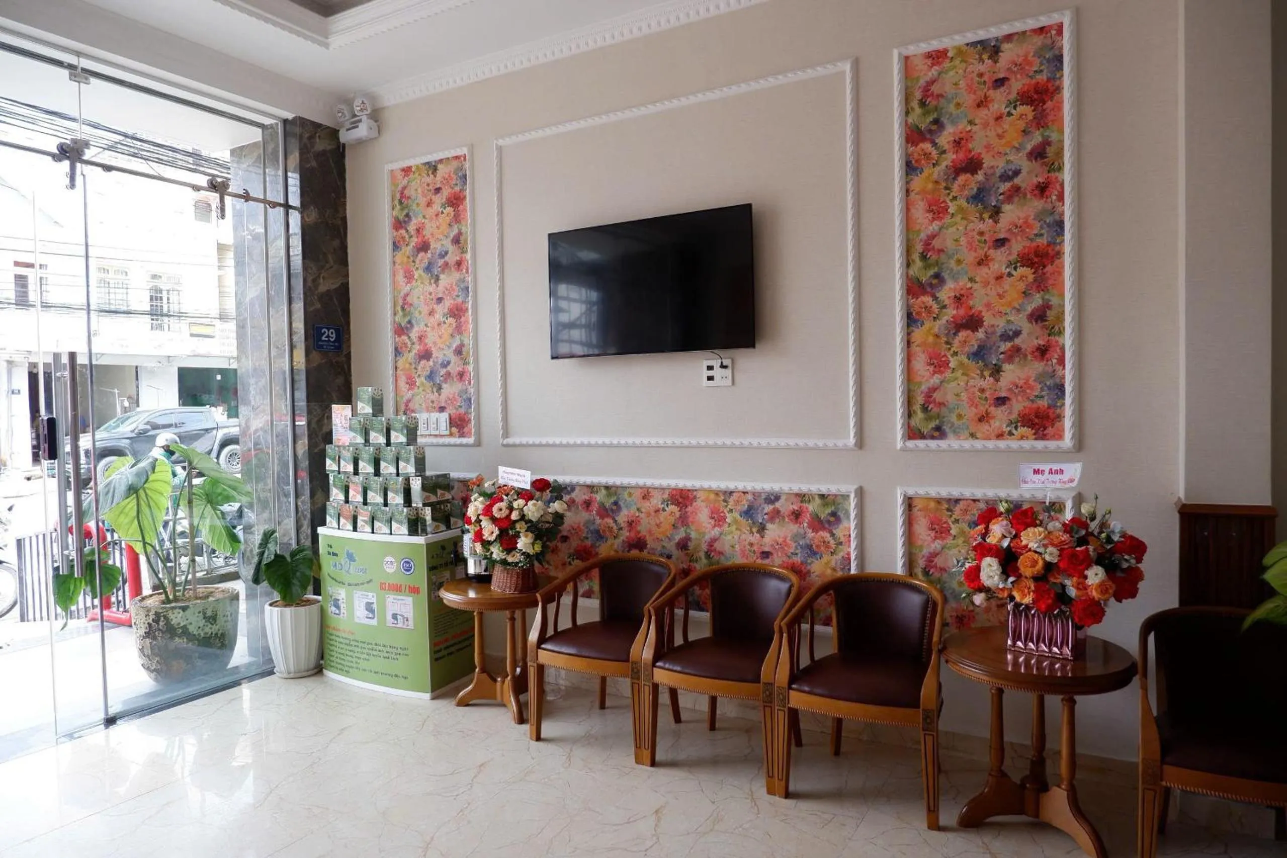 Communal lounge/ TV room in An Nam Paradise Dalat