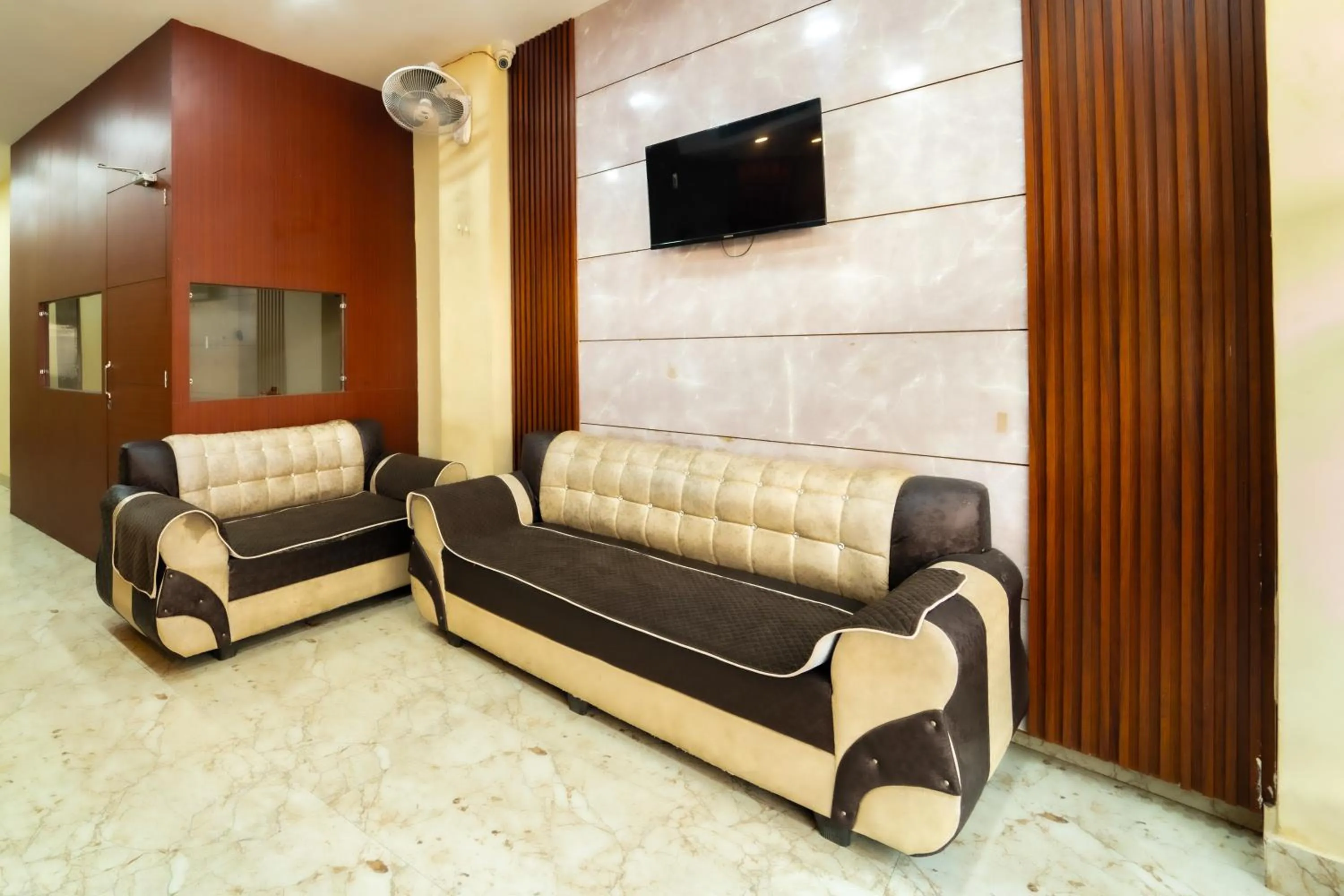Lobby or reception in Hotel Tarry Town