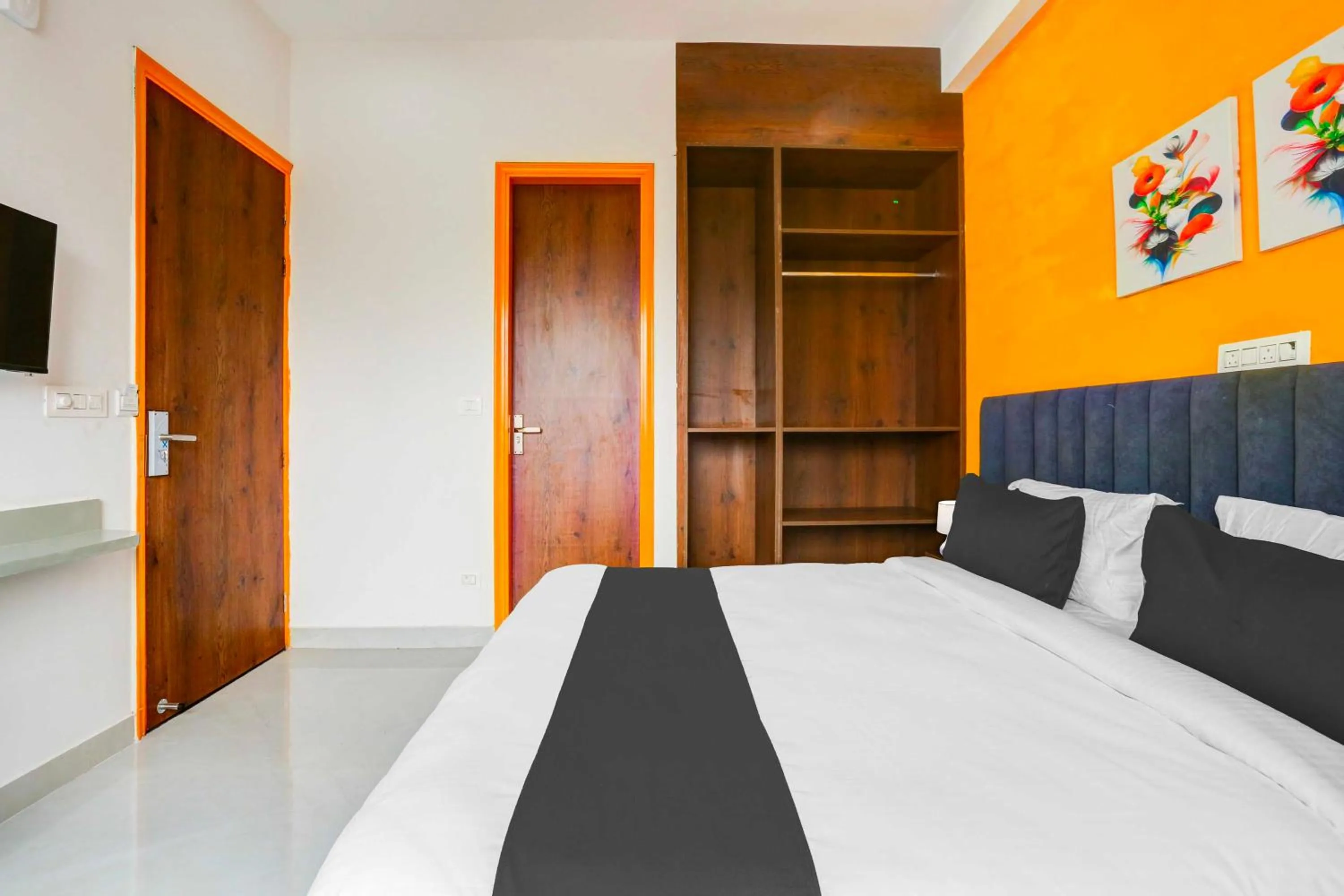 Bedroom, Bed in Townhouse Oak Sector 69 Gurgaon