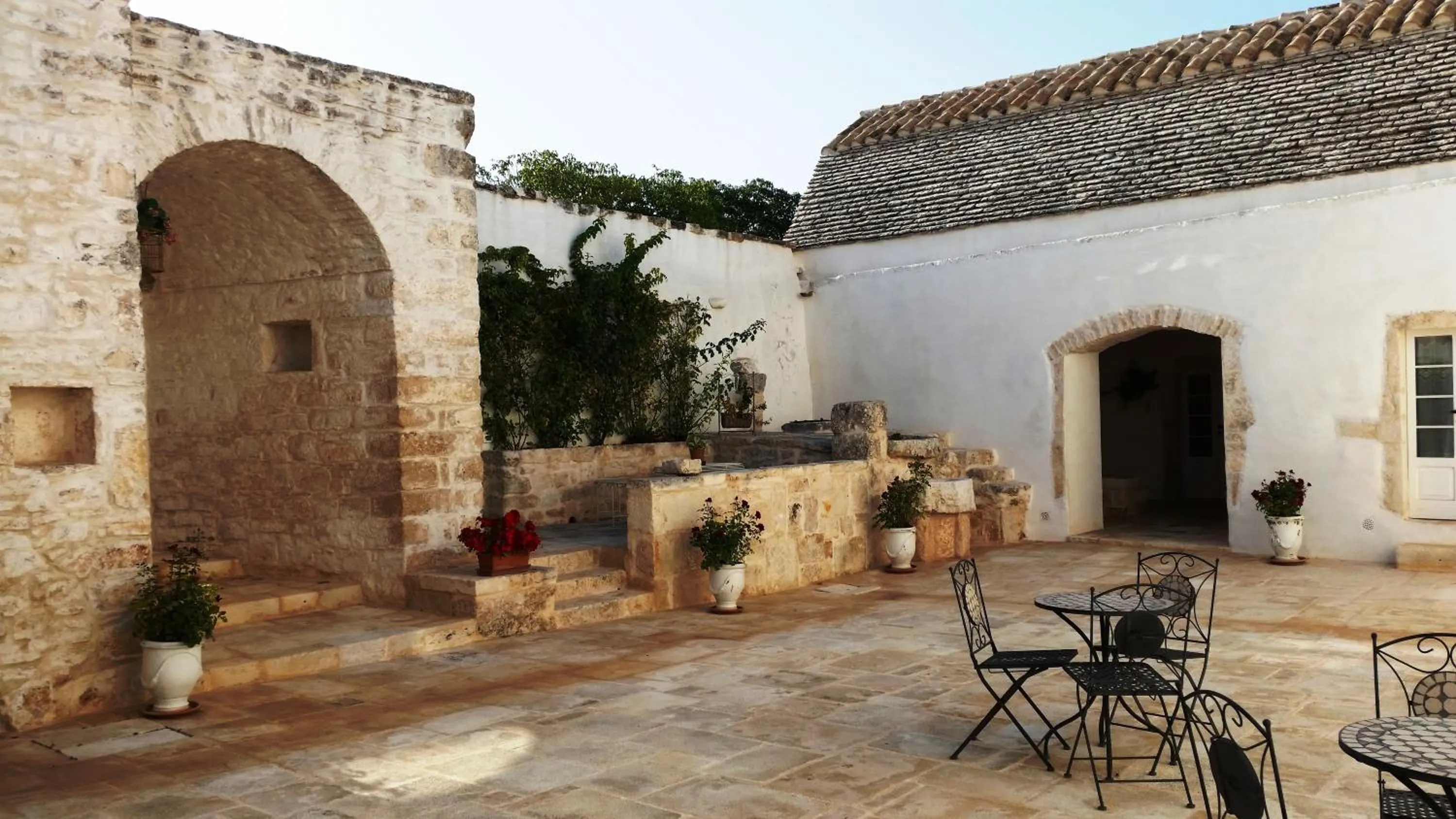 Property building in Masseria Luco