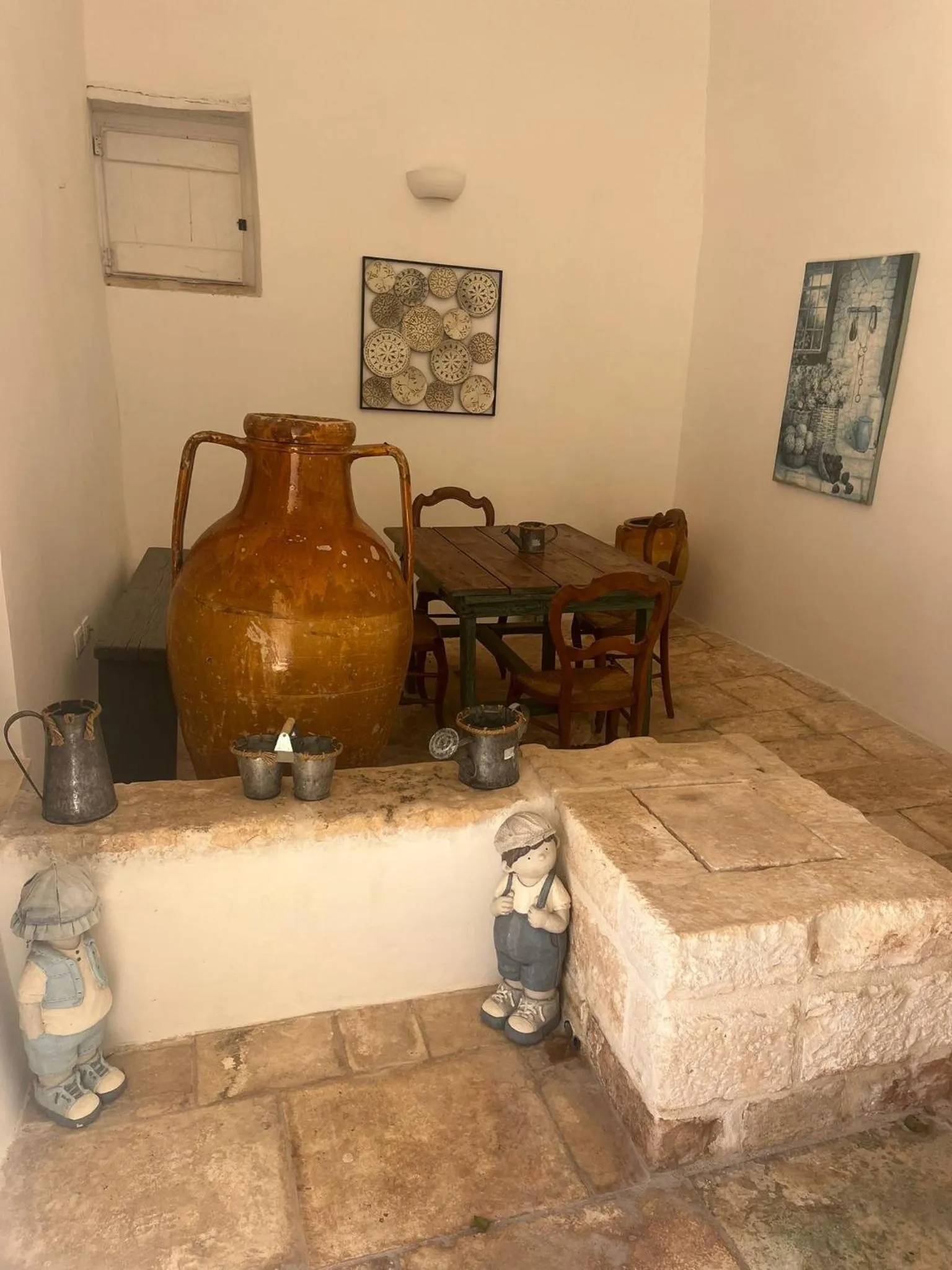 Inner courtyard view in Masseria Luco