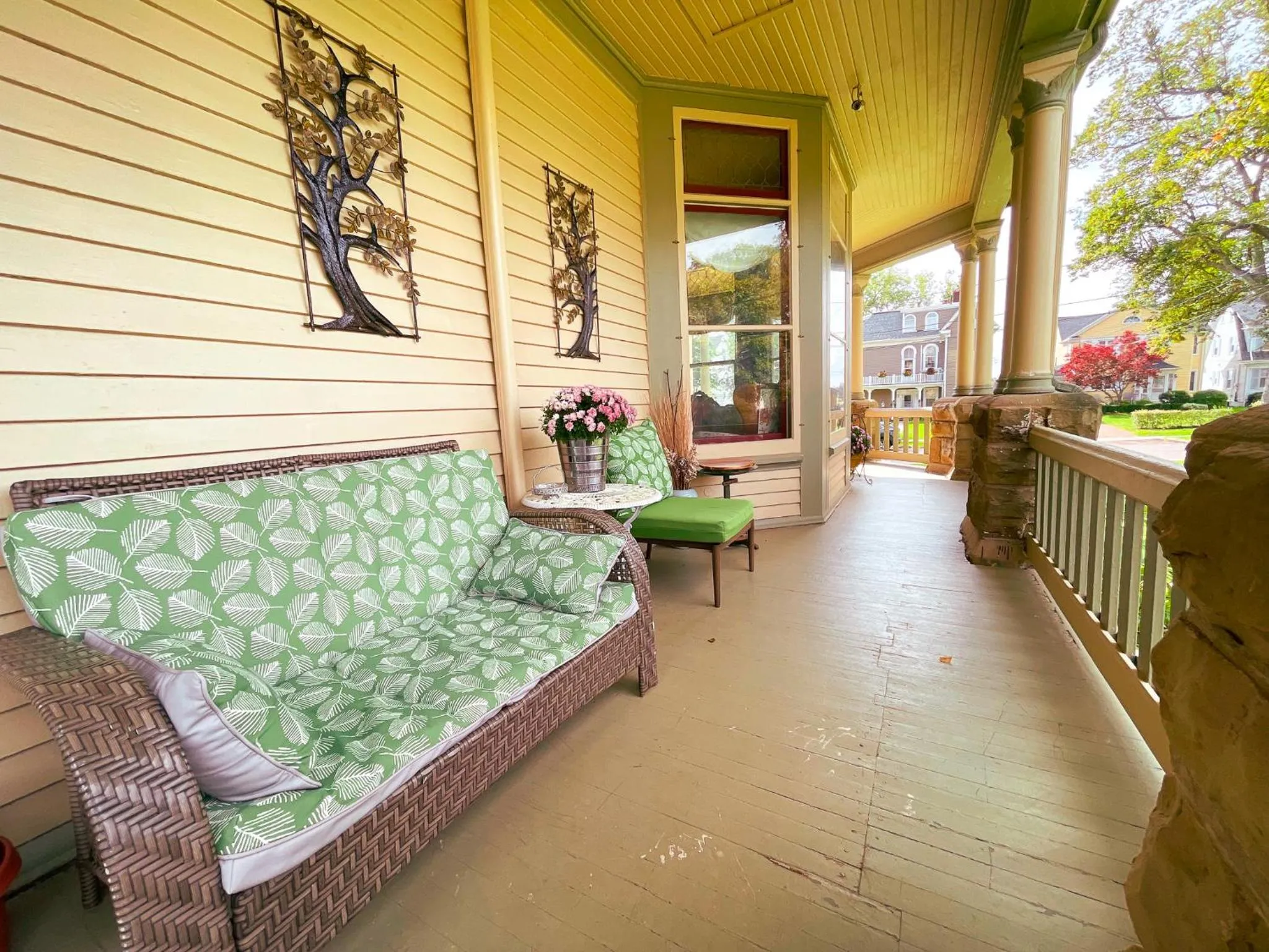 Patio in The Eden Hall Inn