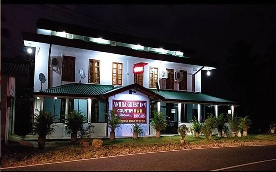 Anura Guest Inn