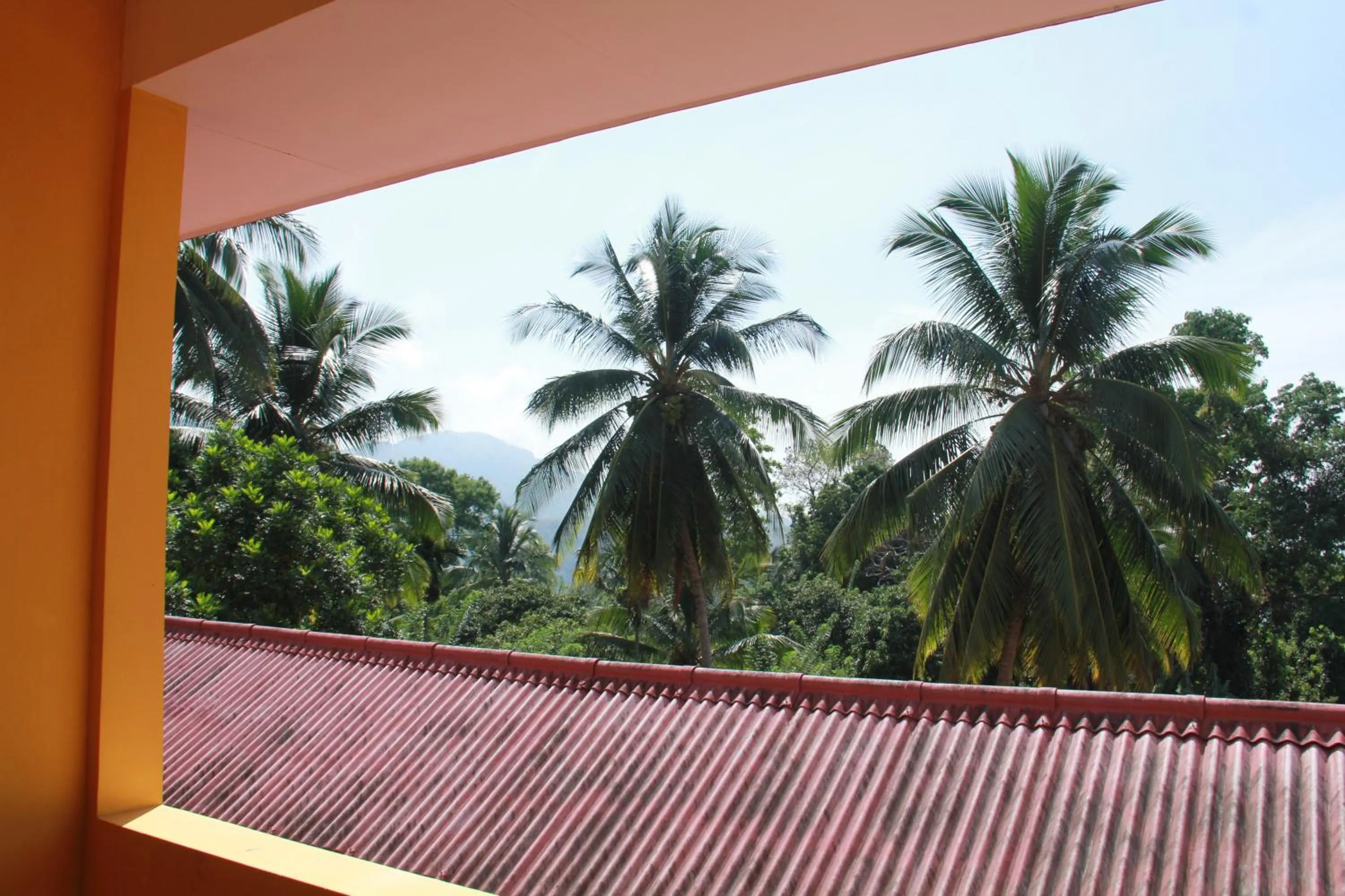 Mountain view in Anura Guest Inn