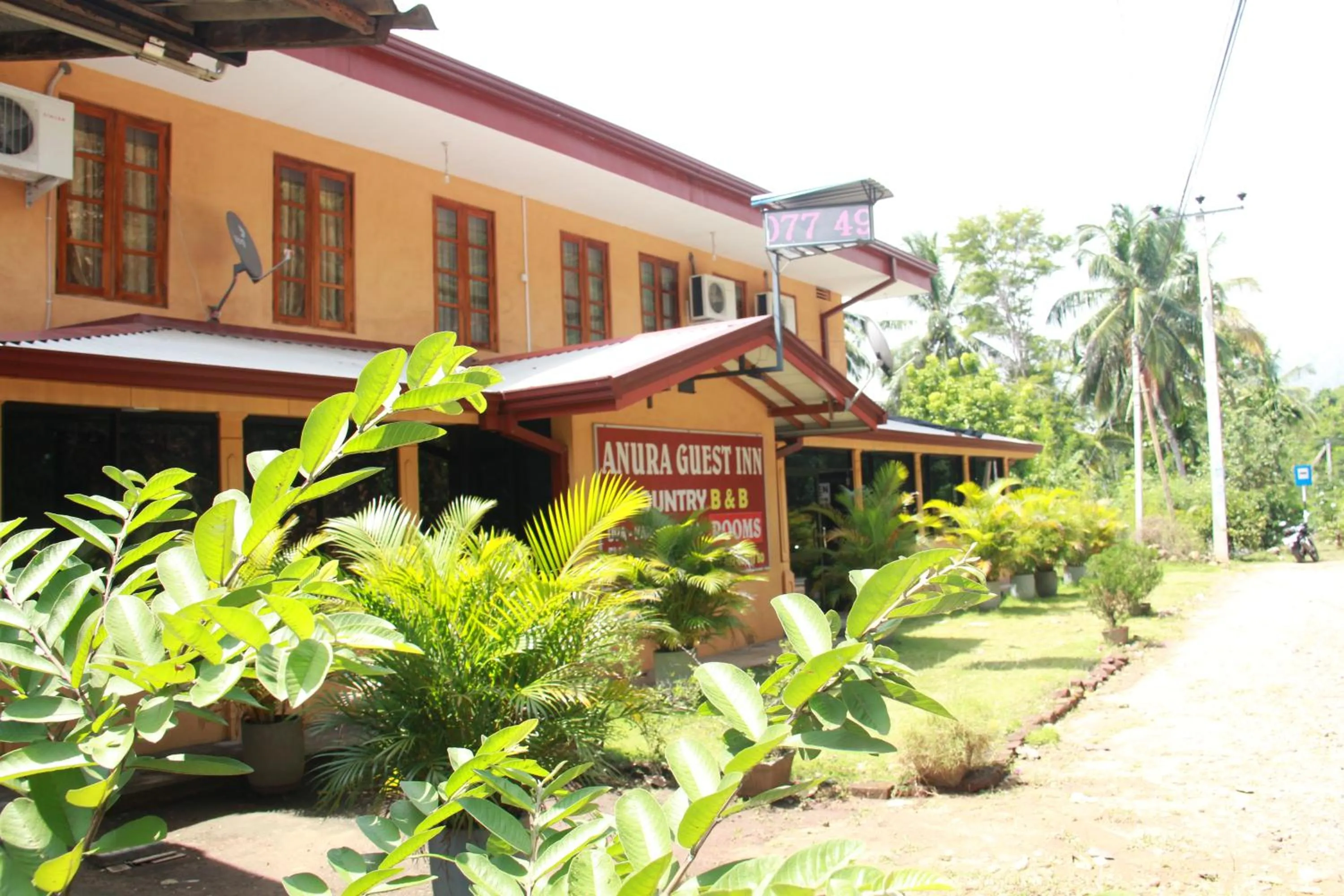 Anura Guest Inn