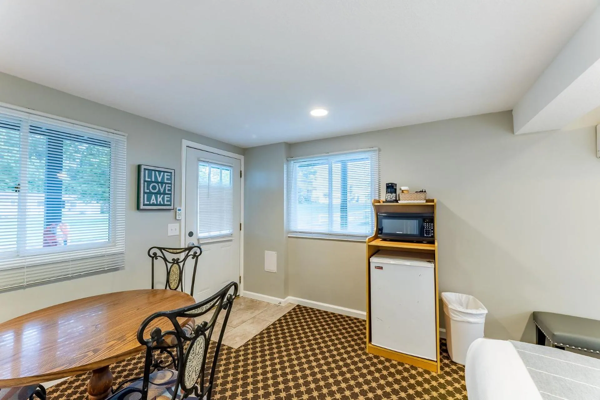 Seating area in Michillinda Lodge Resort