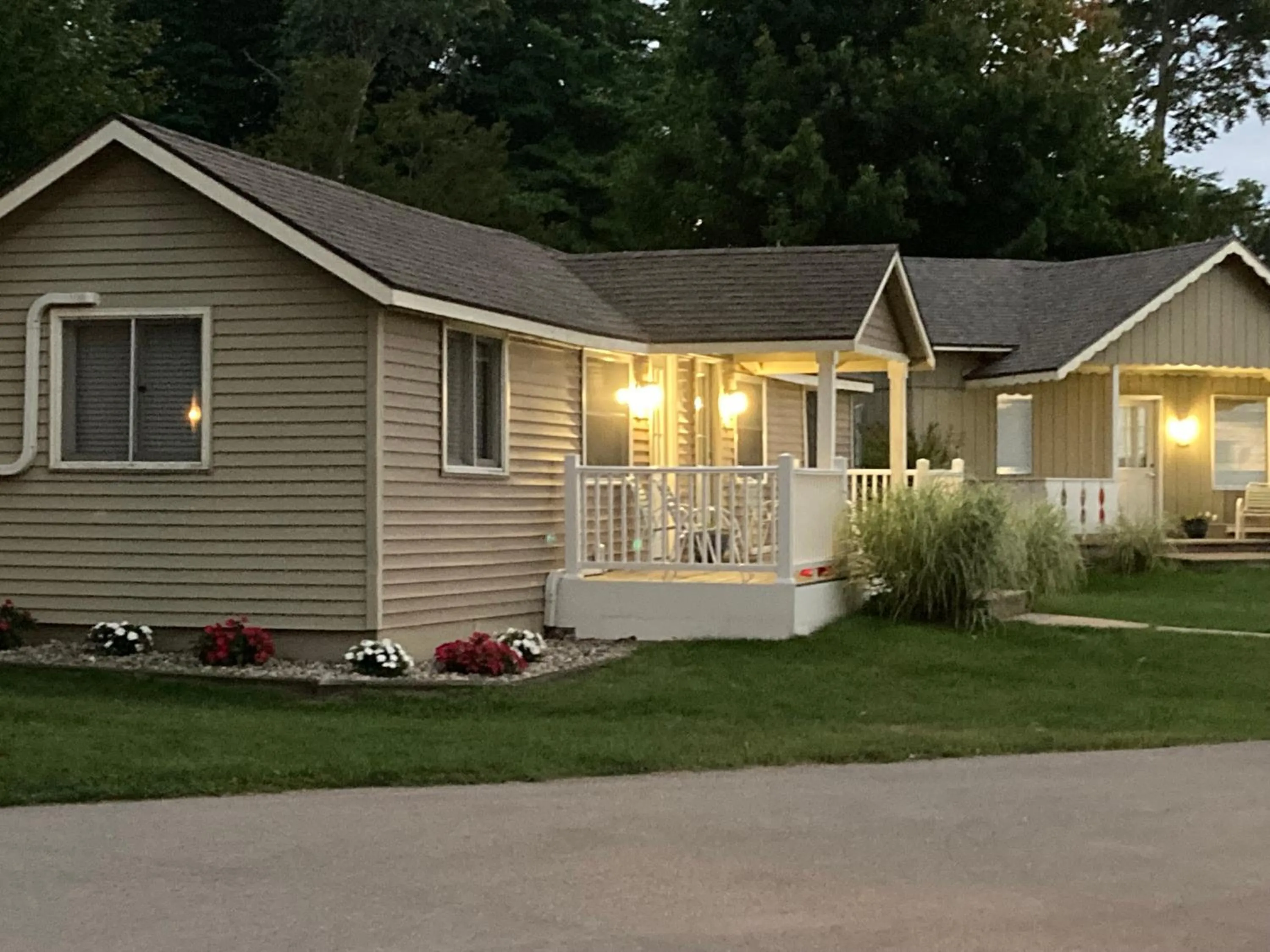 Property building in Michillinda Lodge Resort