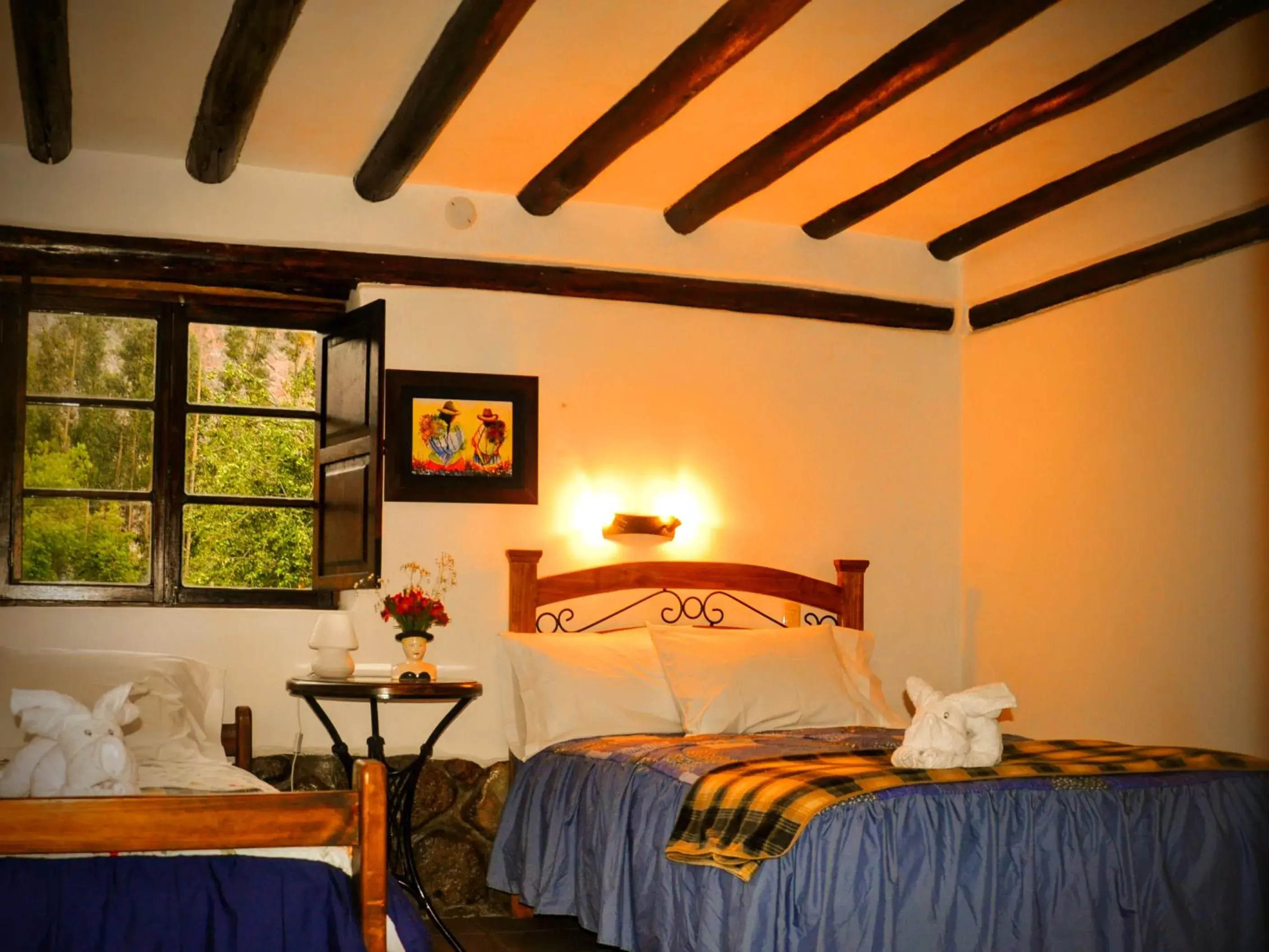 Superior Double or Twin Room with Internal Garden View - single occupancy in Lizzy Wasi Urubamba Superior Double or Twin Room with Internal Garden View - single occupancy in Lizzy Wasi Urubamba