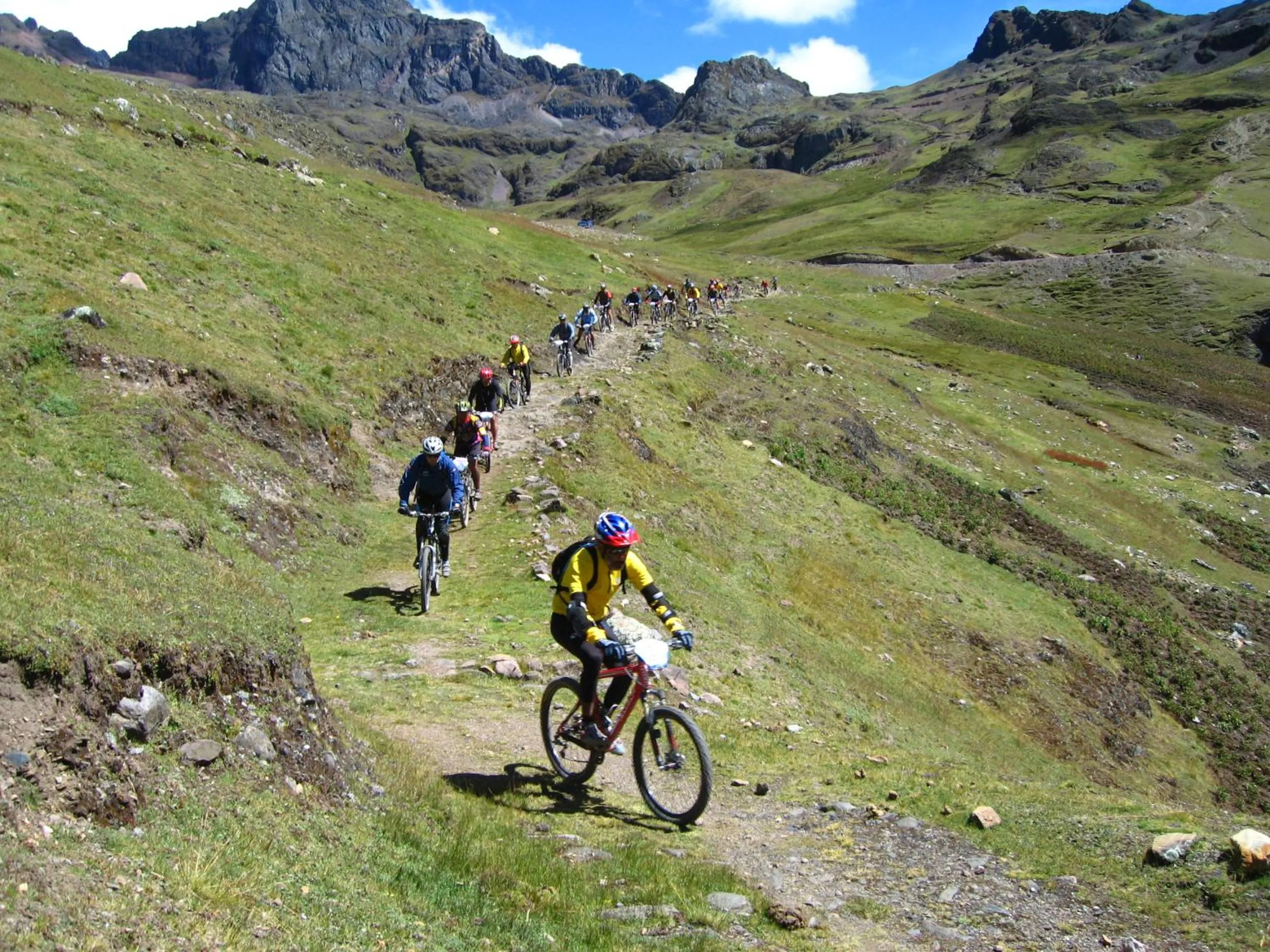 Cycling in Lizzy Wasi Urubamba