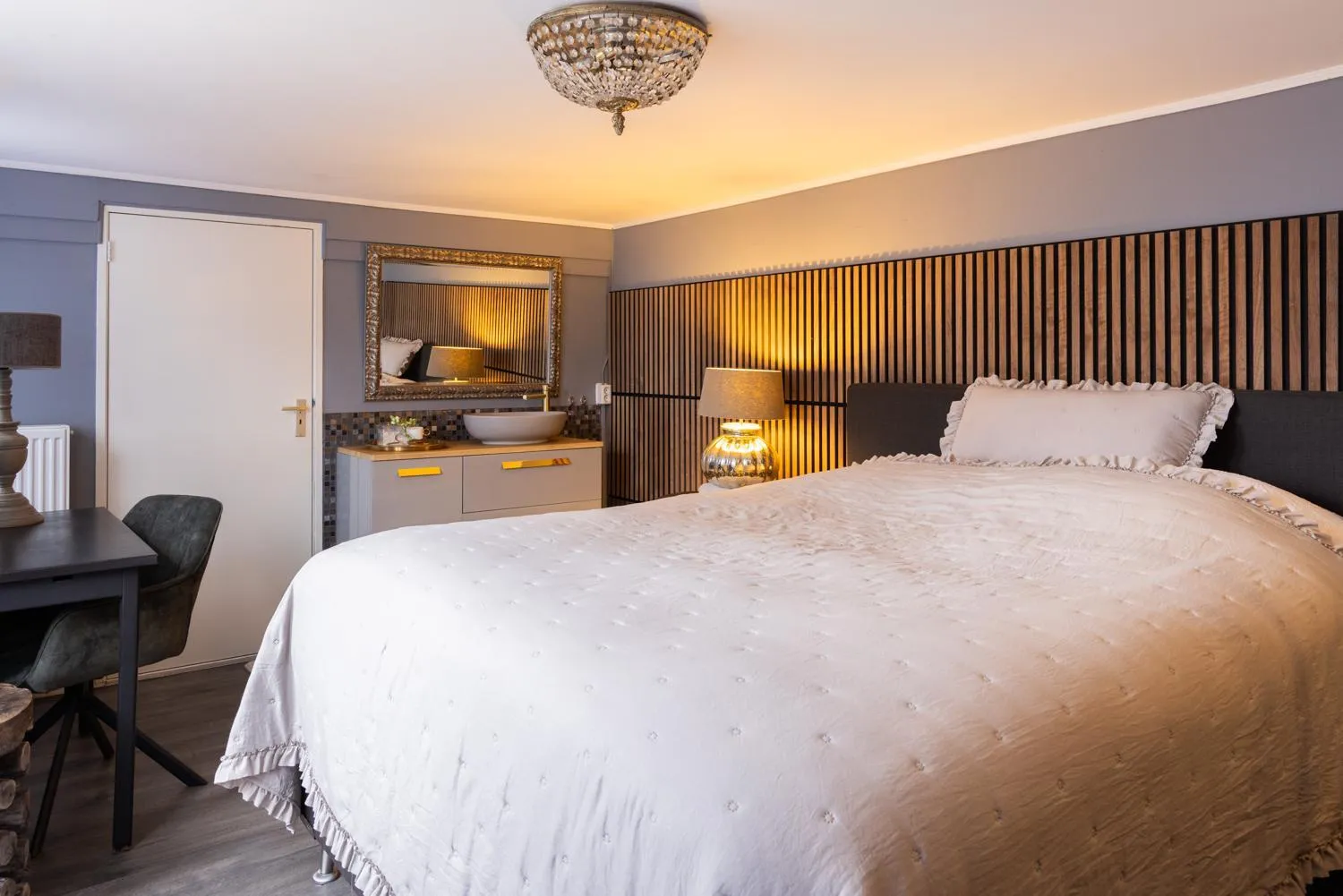 Bedroom, Bed in Het Woonrijk