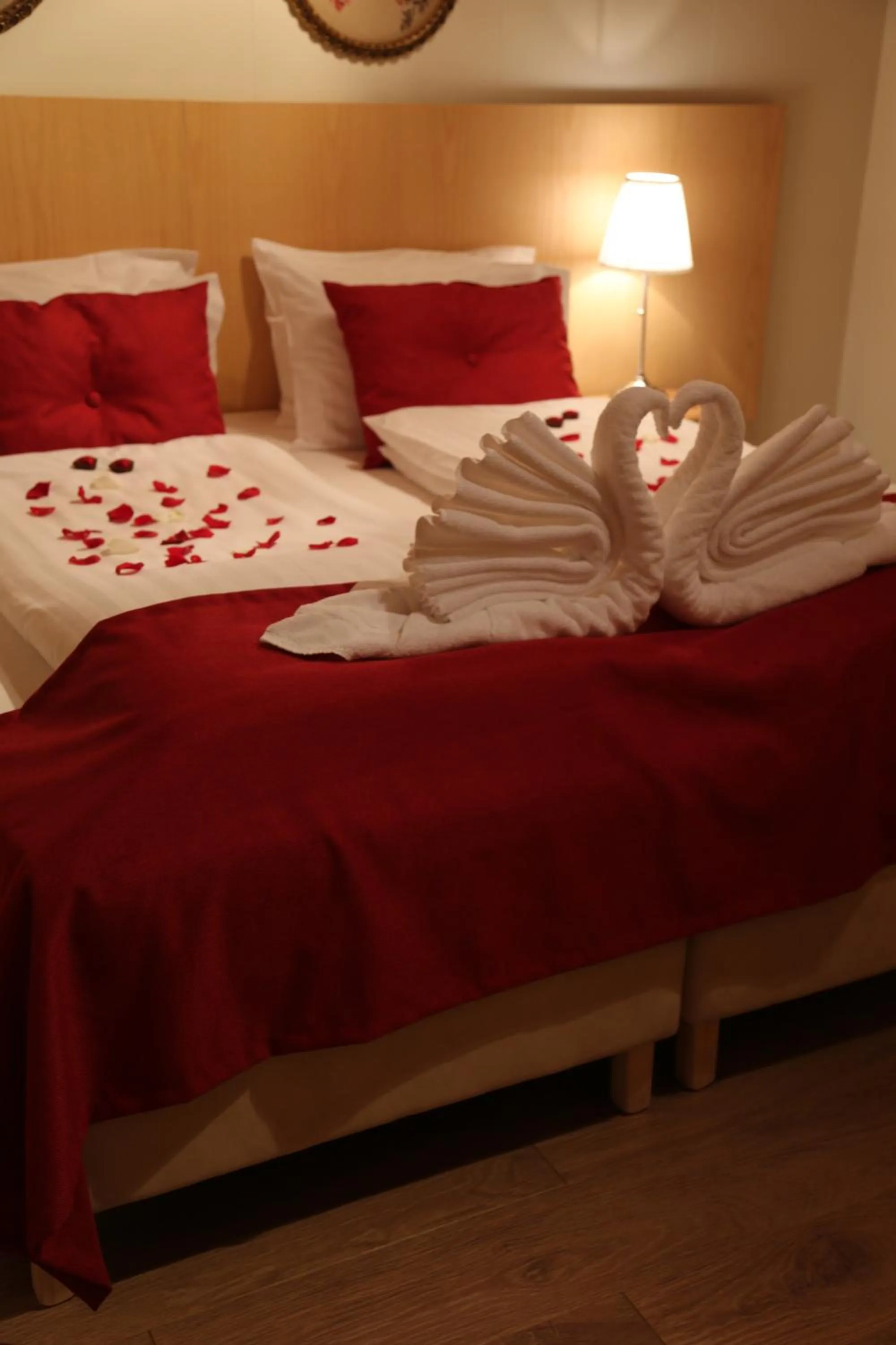 Bed in Hotel Kjarnalundur- Aurora Dream - Lodges and Rooms