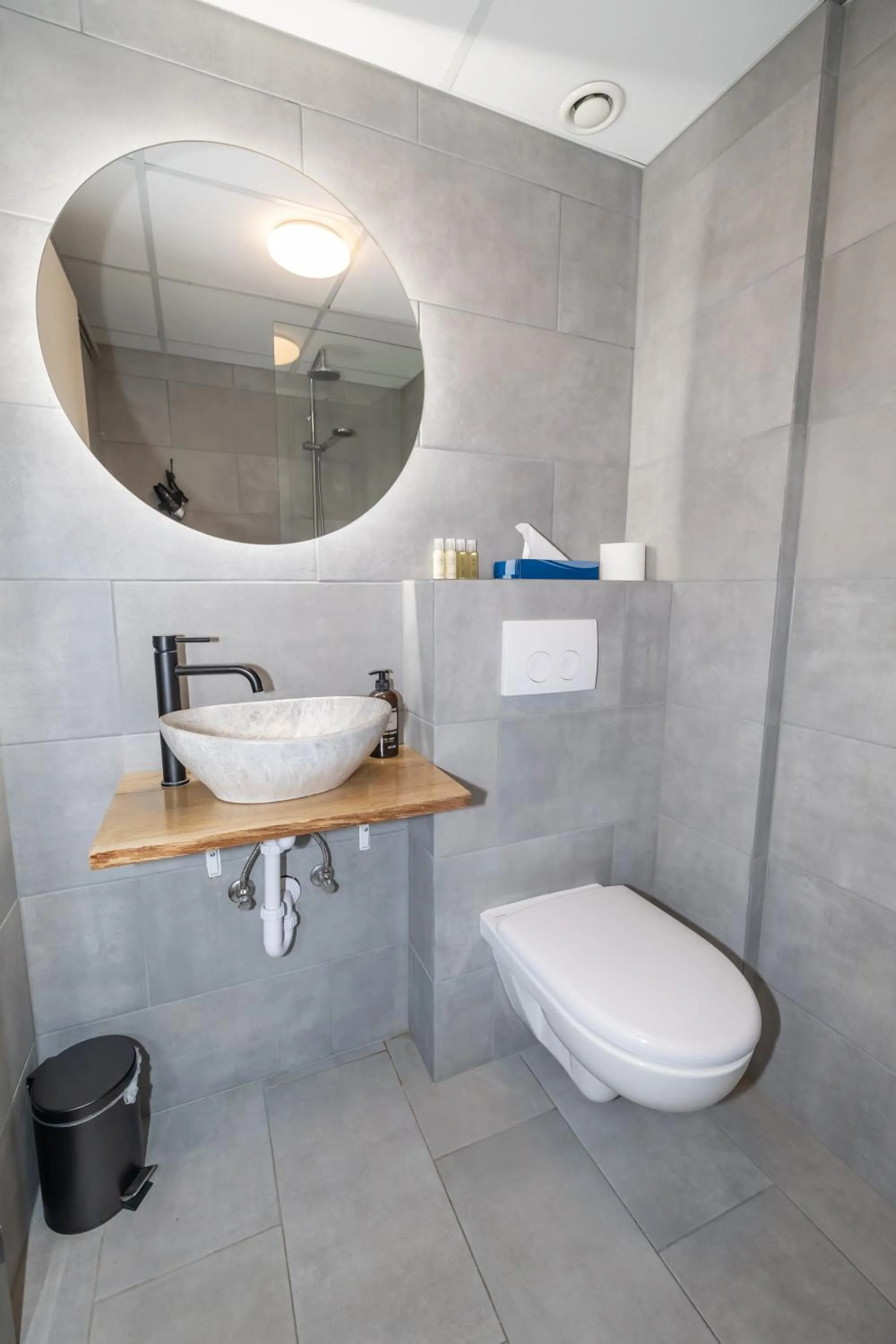 Bathroom in Hotel Kjarnalundur- Aurora Dream - Lodges and Rooms