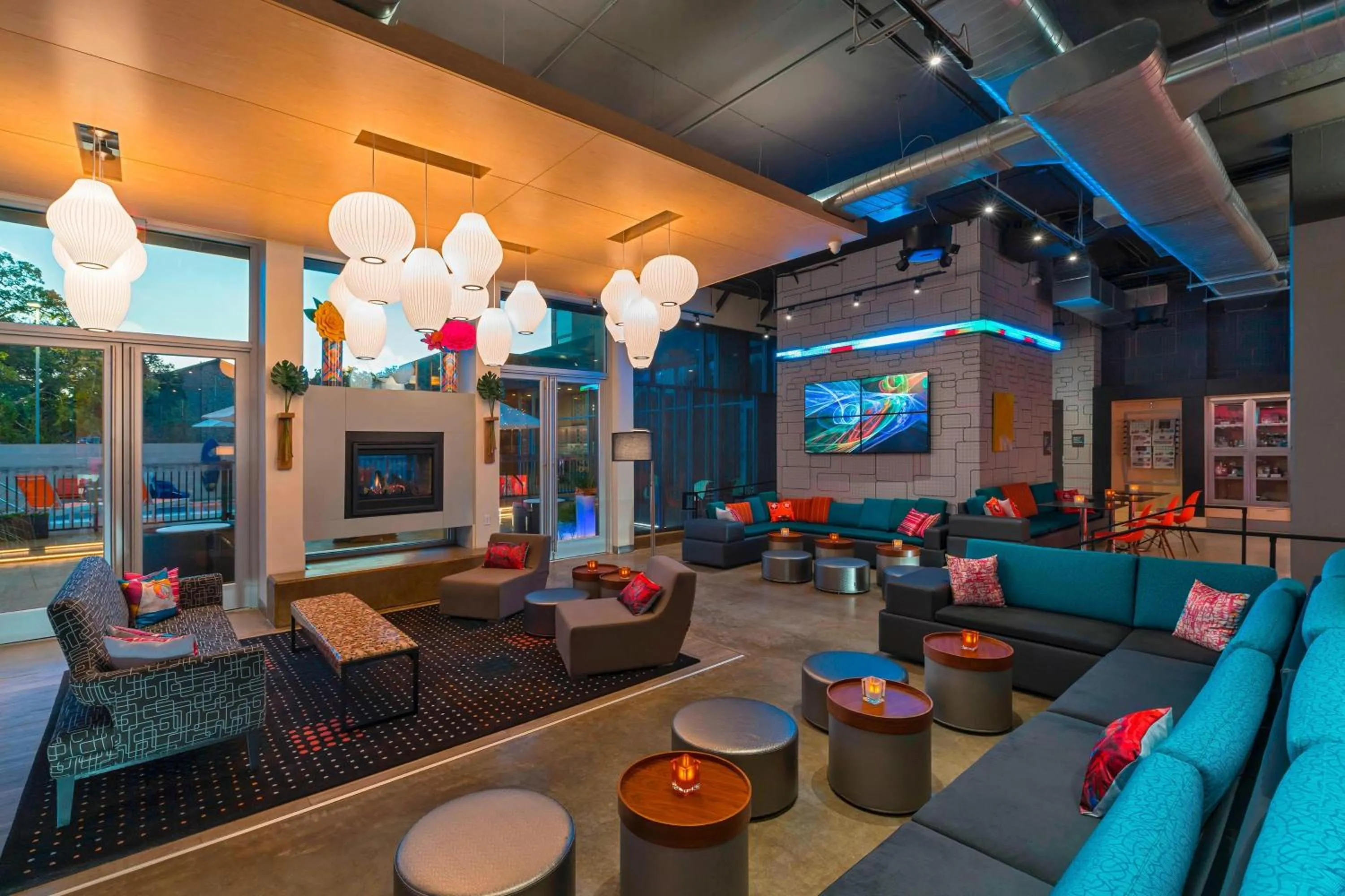 Restaurant/places to eat in Aloft College Station