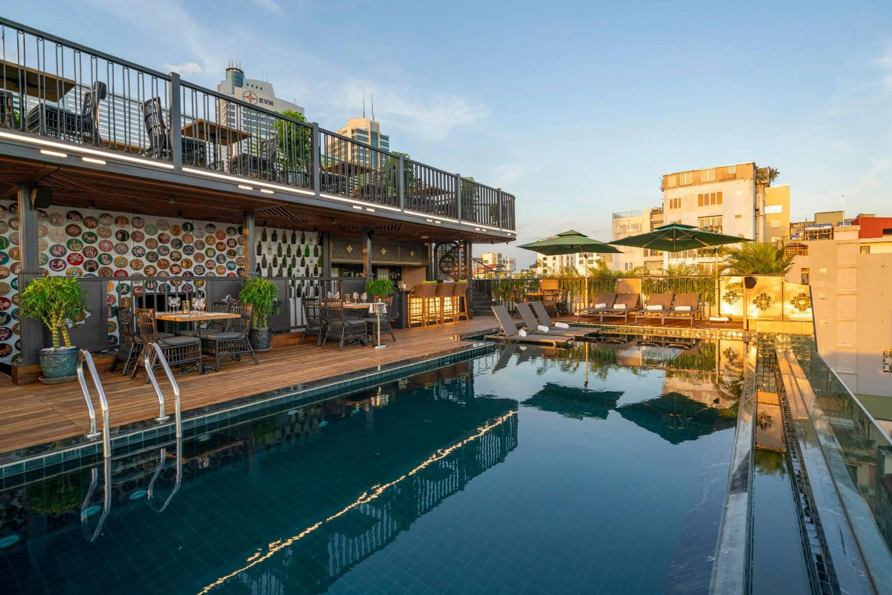 Lounge or bar in Tonkin Luxury Boutique Hotel & Spa