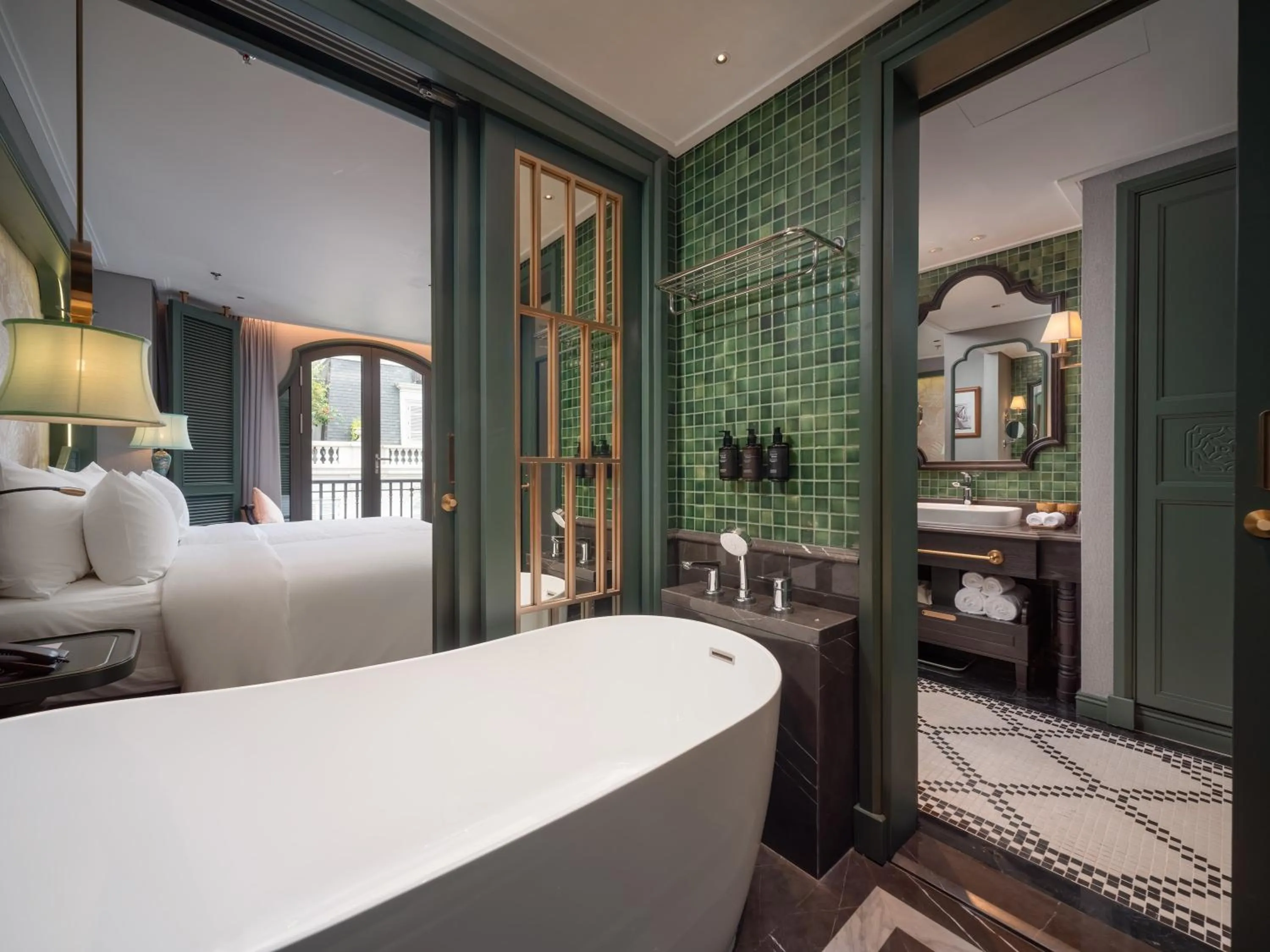 Shower, Bed in Tonkin Luxury Boutique Hotel & Spa