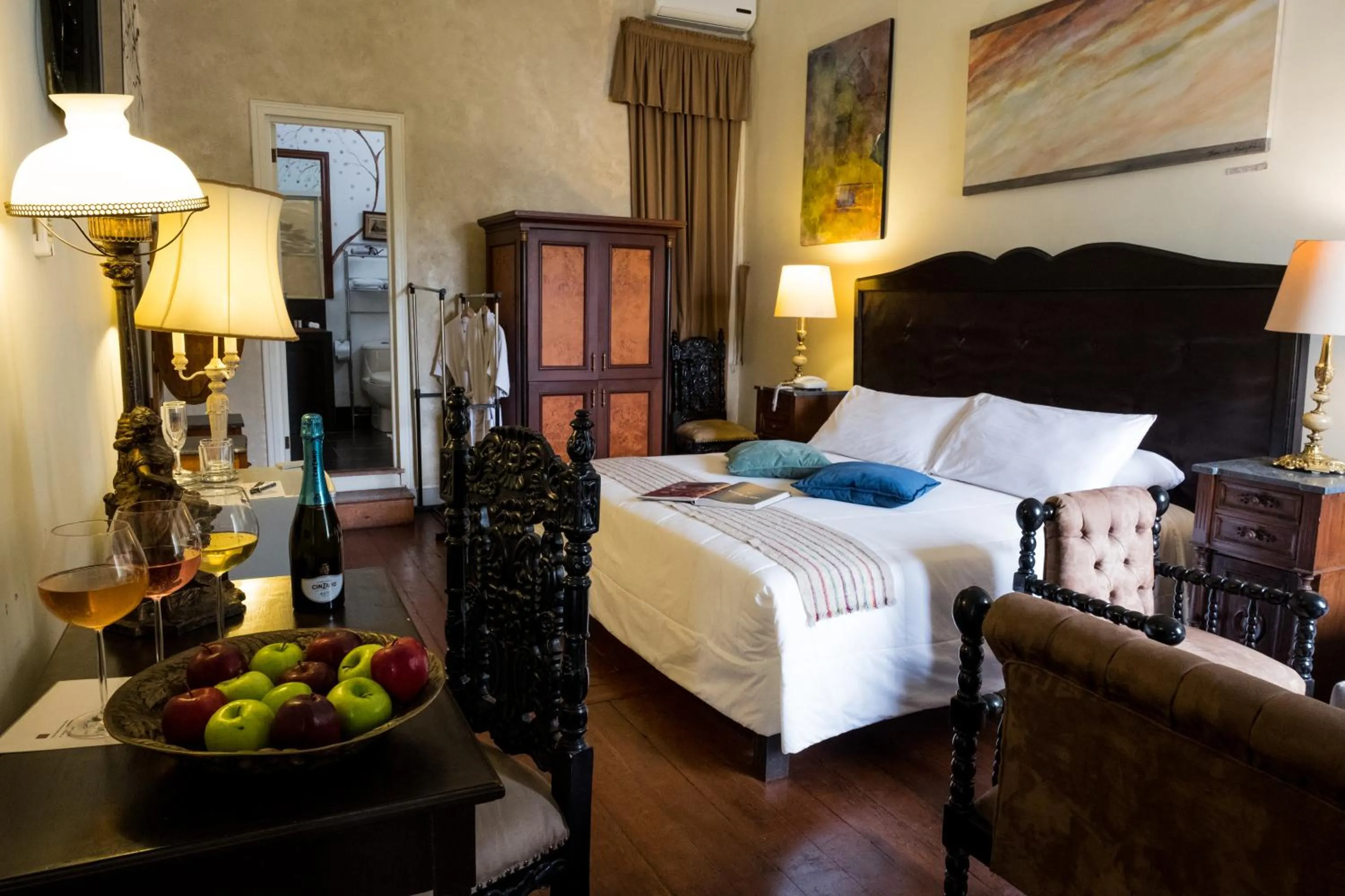 Photo of the whole room, Bed in Casa Falleri Boutique Hotel
