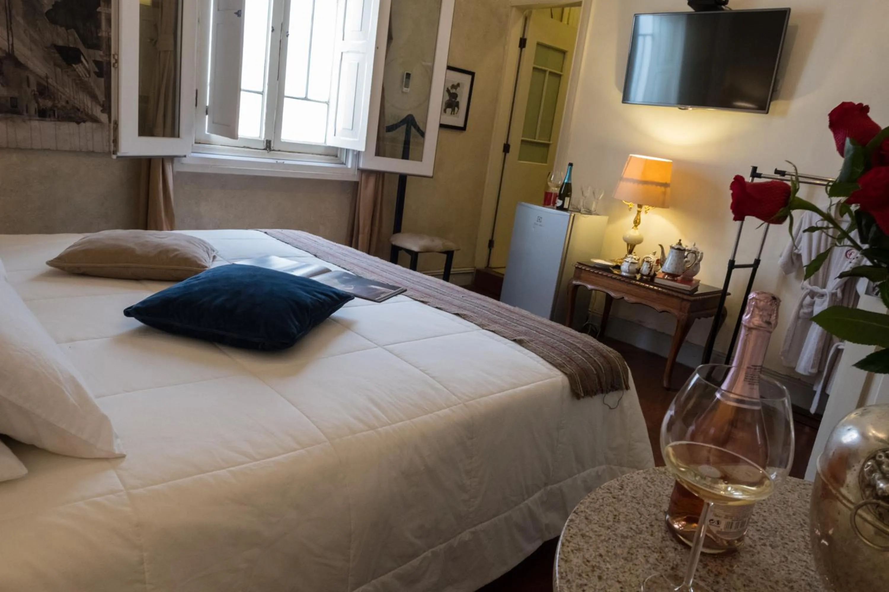 Photo of the whole room, Bed in Casa Falleri Boutique Hotel