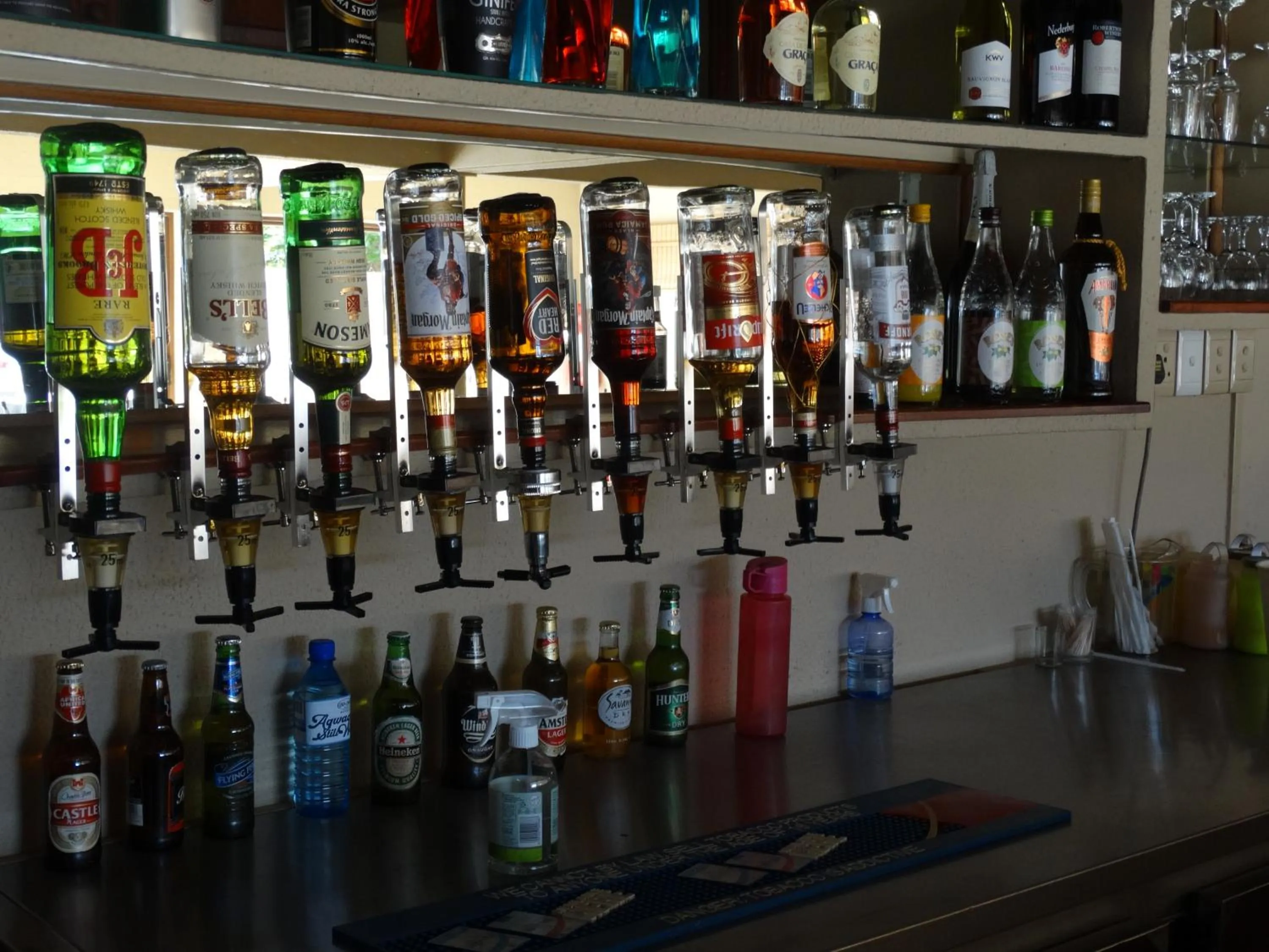 Lounge or bar in Pyramids Motel