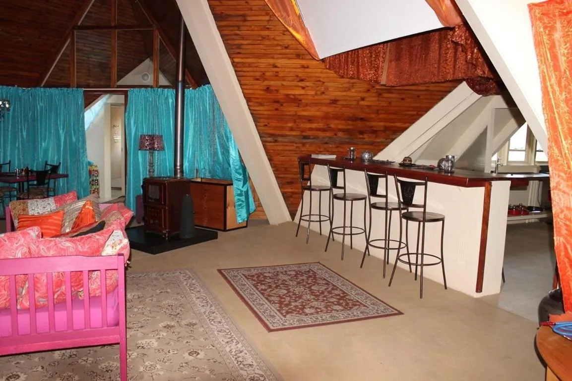 Dining area in Pyramids Motel