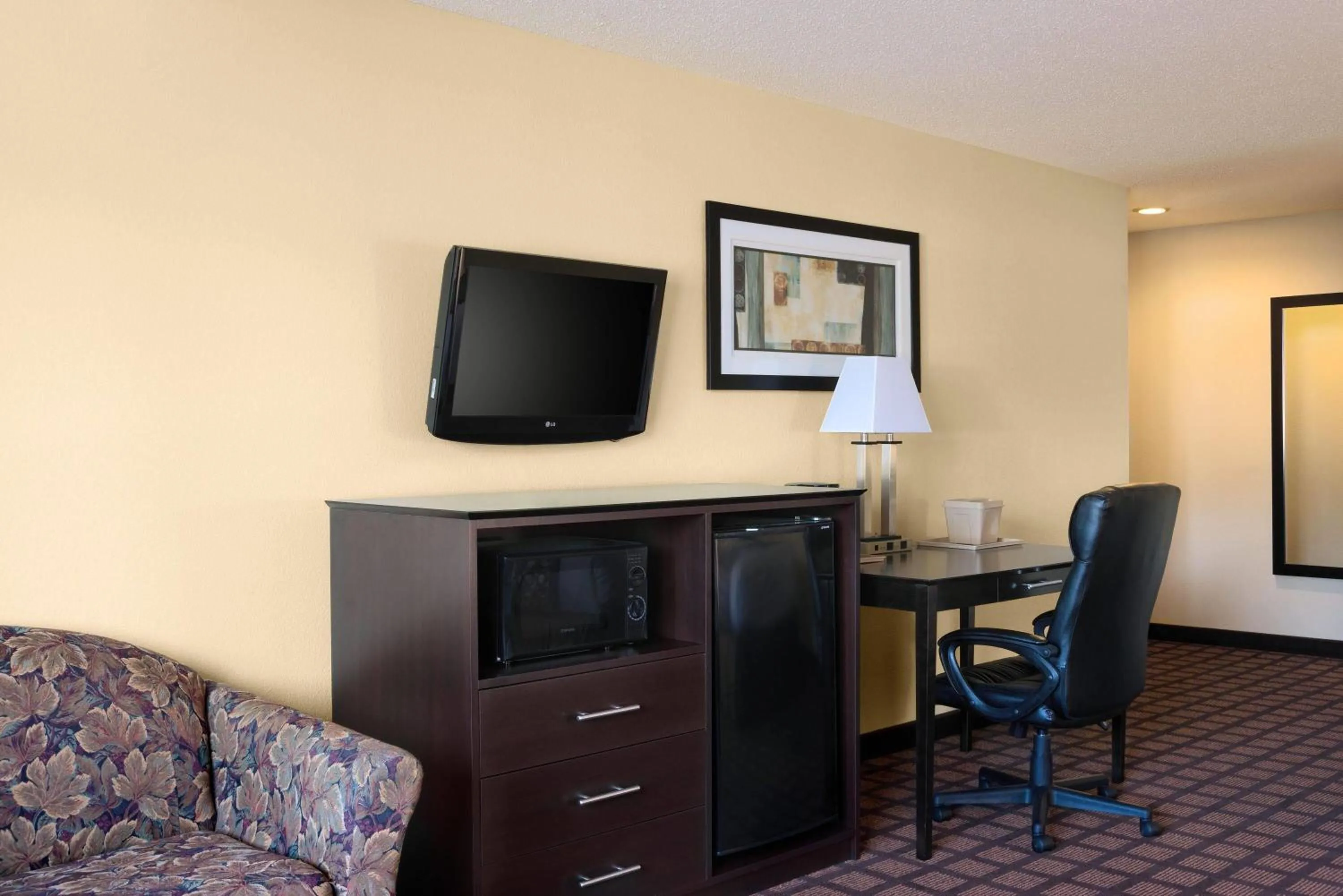 Photo of the whole room in Super 8 by Wyndham Whitewater WI