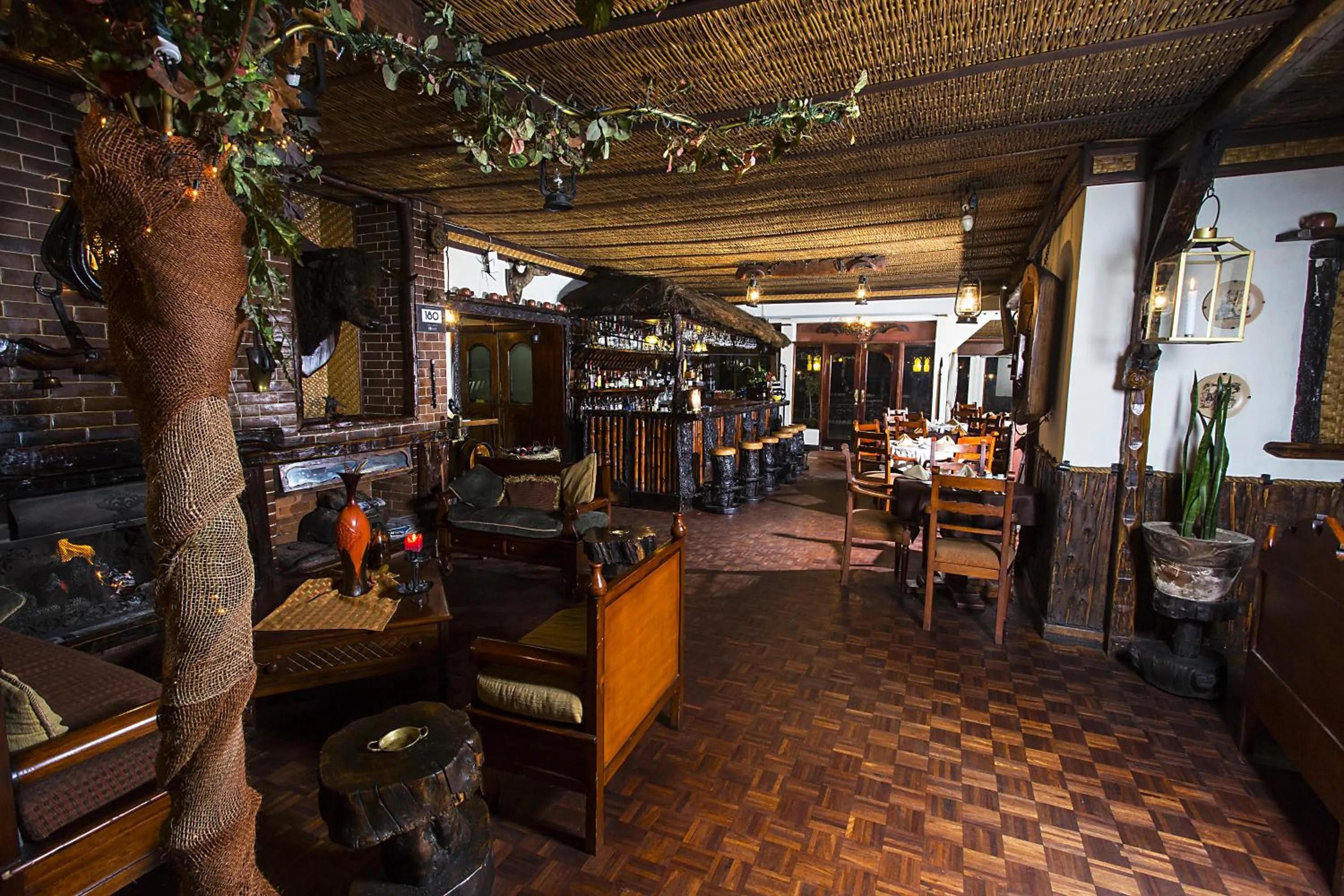 Restaurant/places to eat in Hosteria Rumipamba De Las Rosas