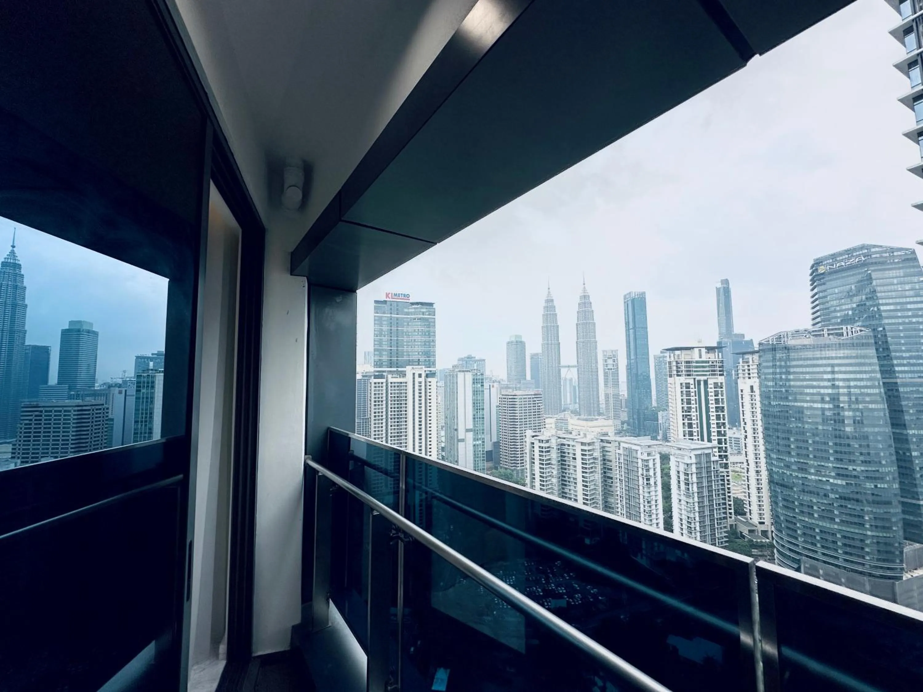 Day in Eaton Residences By Luna