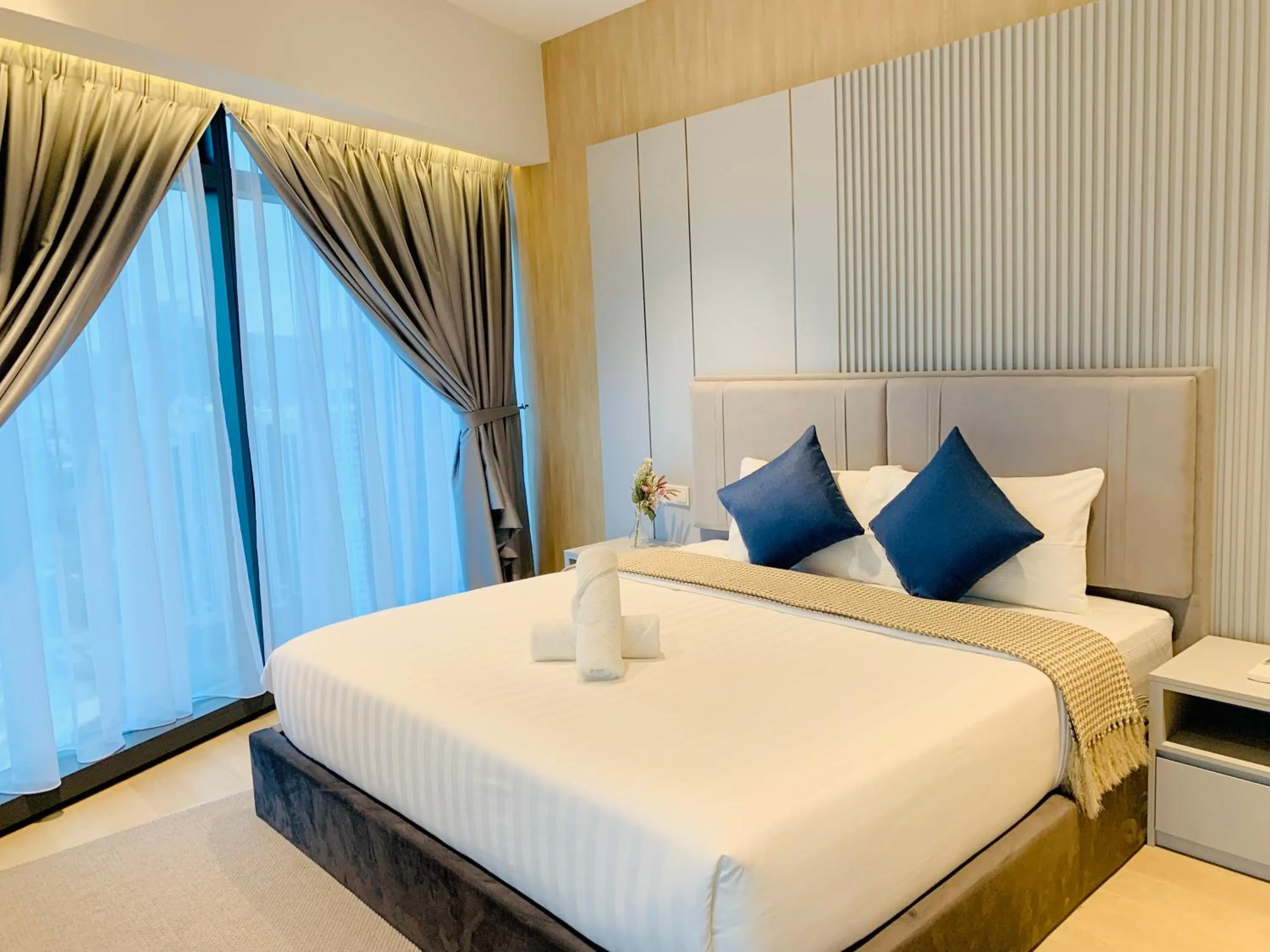 Bed in Eaton Residences By Luna