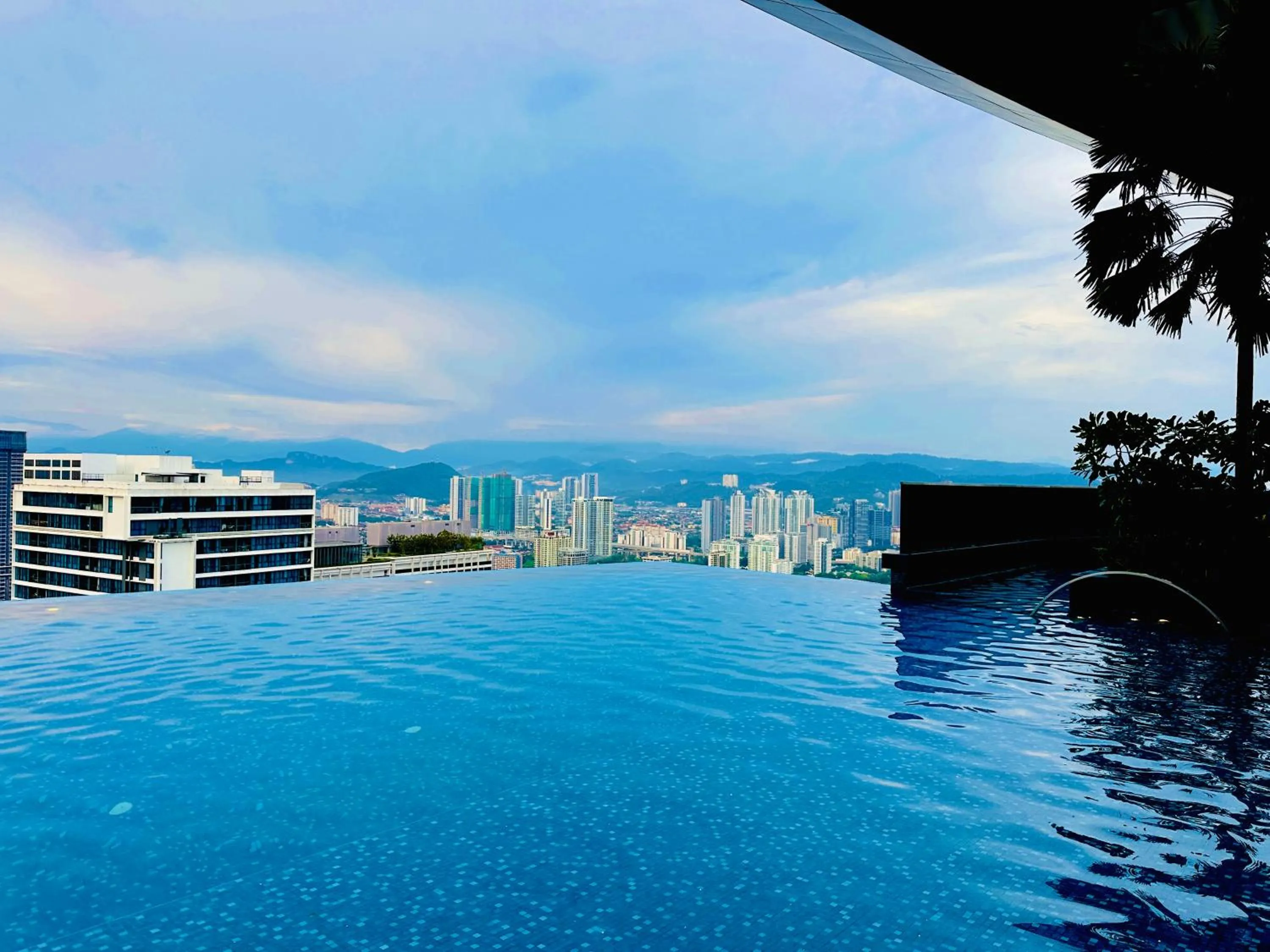 Day in Eaton Residences By Luna