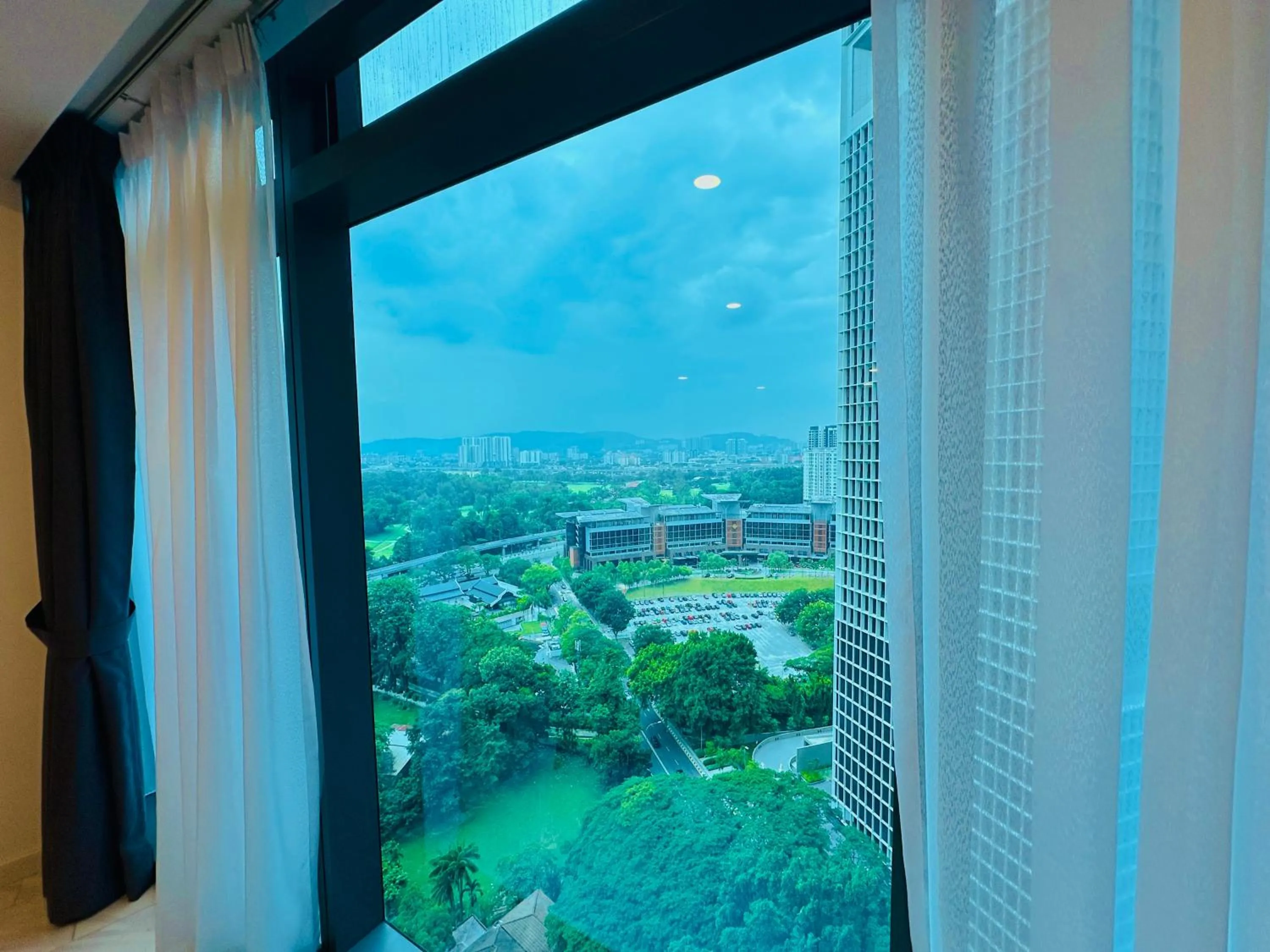 Natural landscape in Eaton Residences By Luna