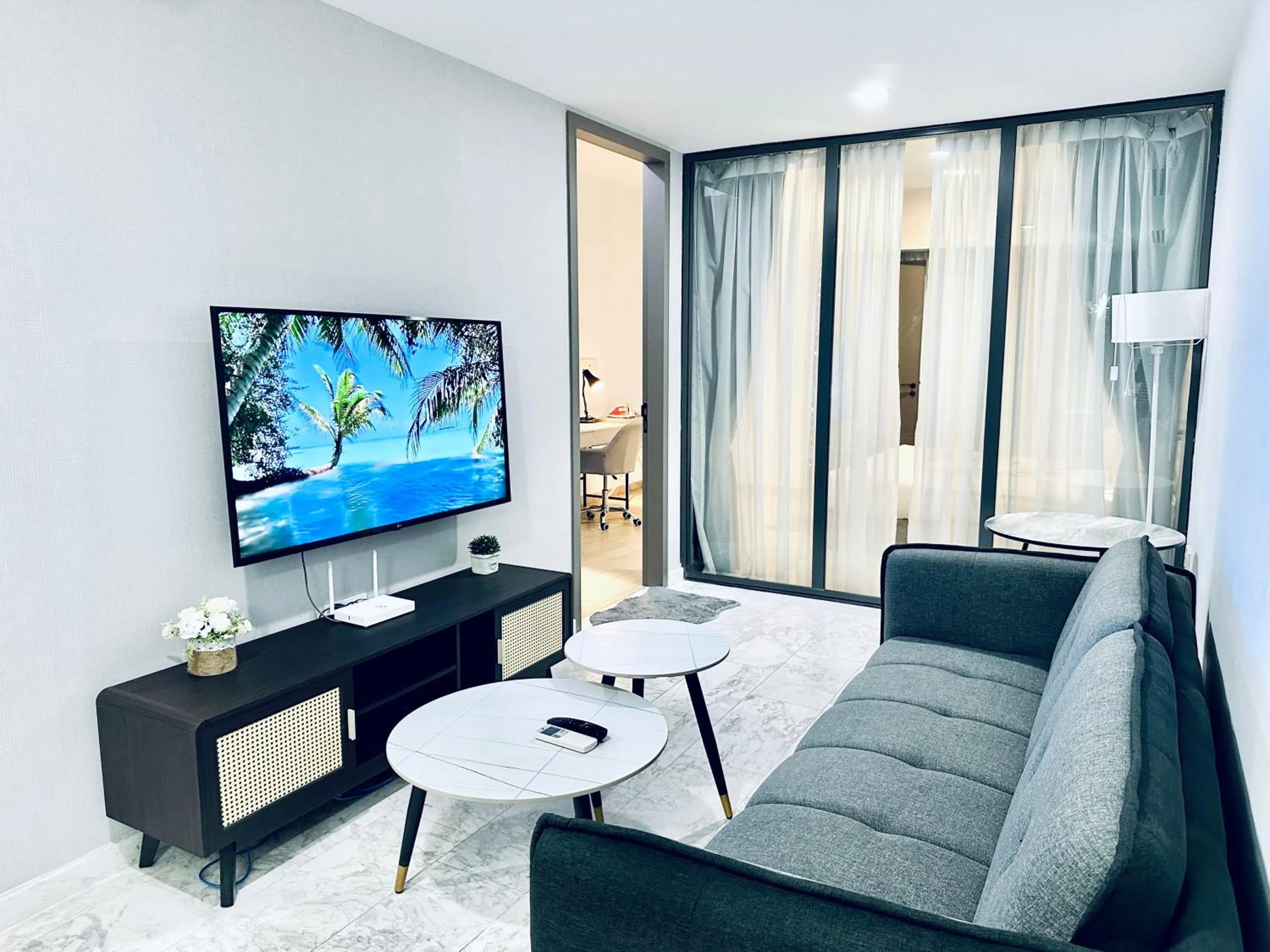 Communal lounge/ TV room in Eaton Residences By Luna
