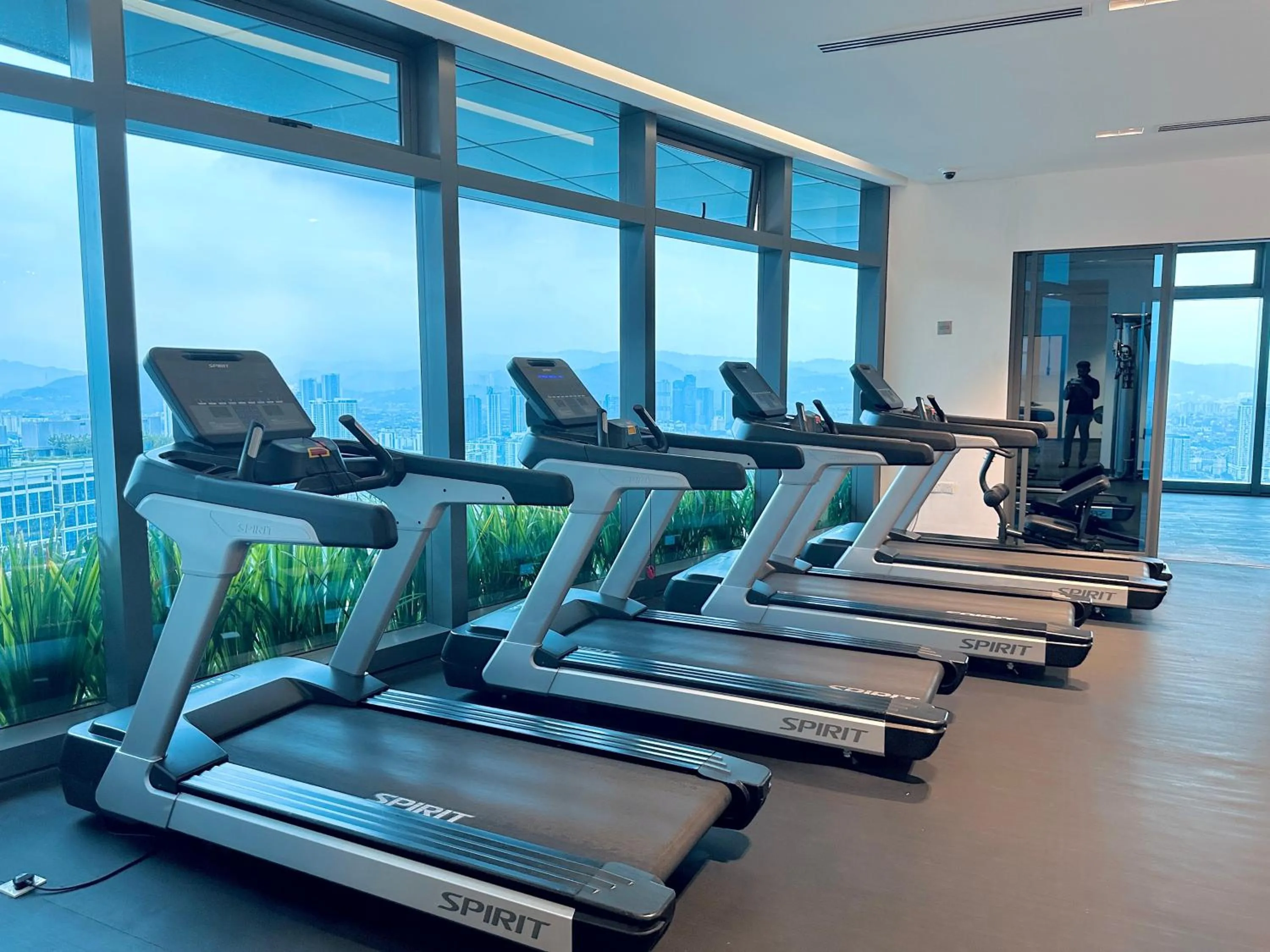 Fitness centre/facilities in Eaton Residences By Luna