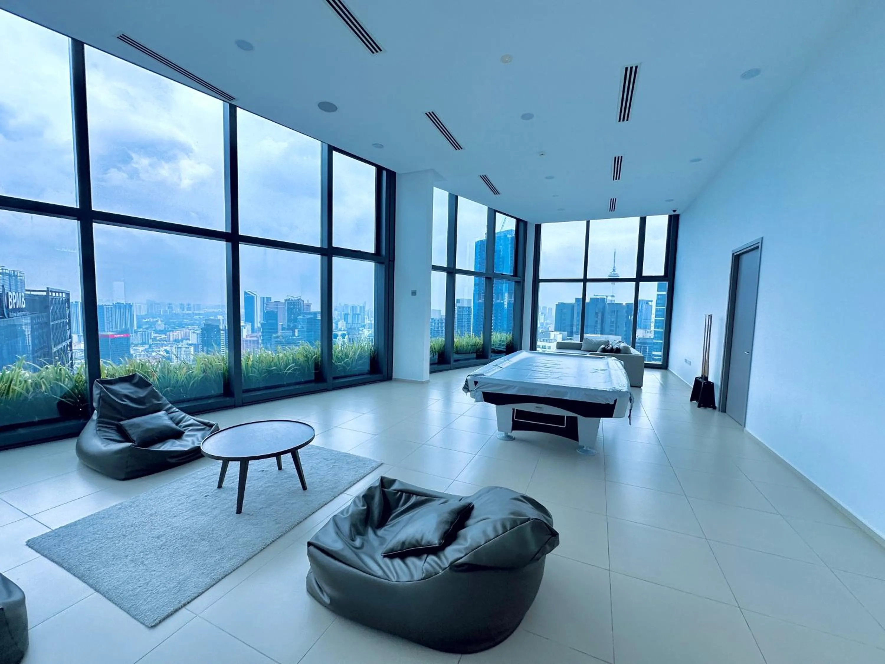 Game Room, Bed in Eaton Residences By Luna