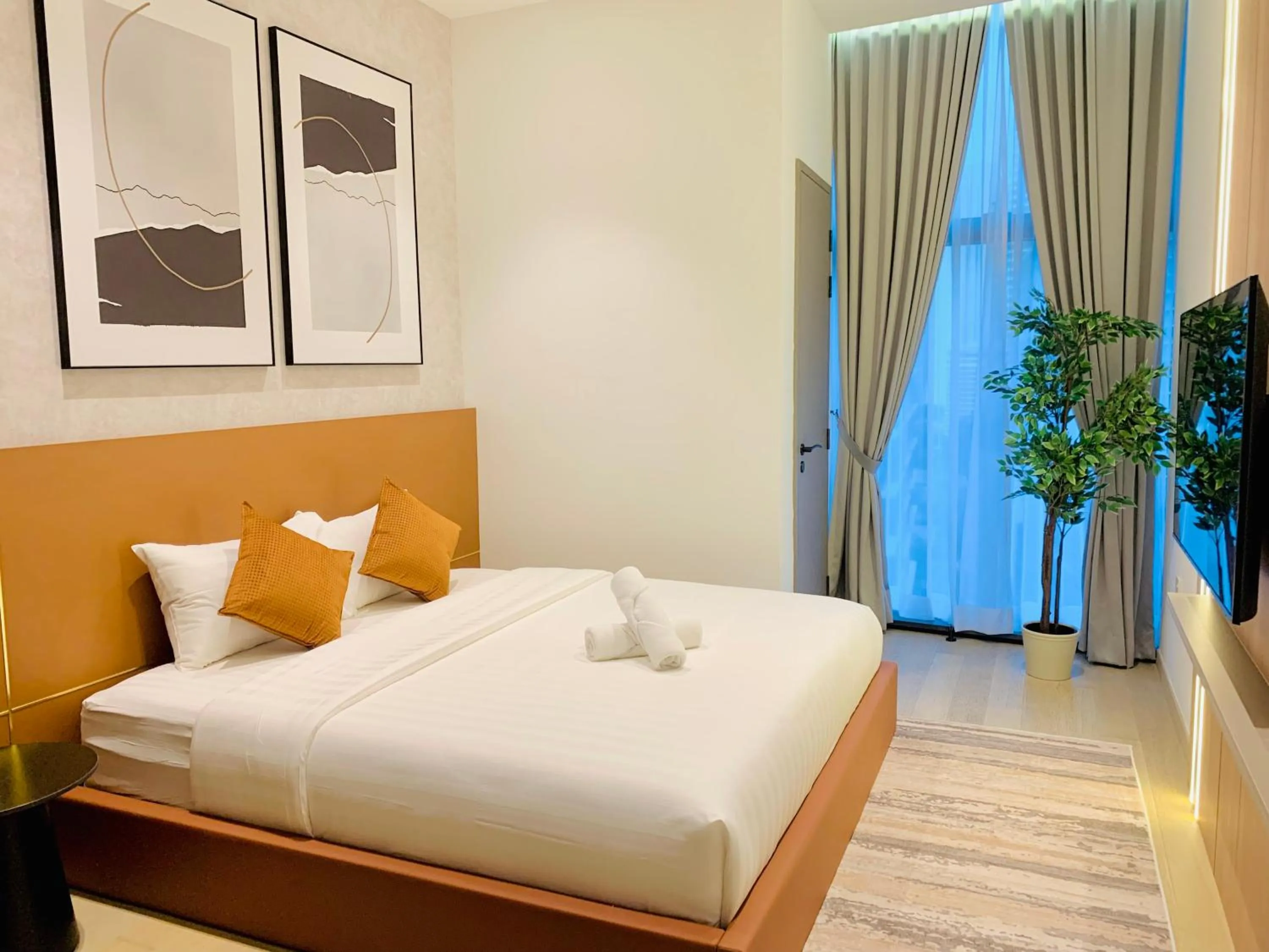 Bed in Eaton Residences By Luna