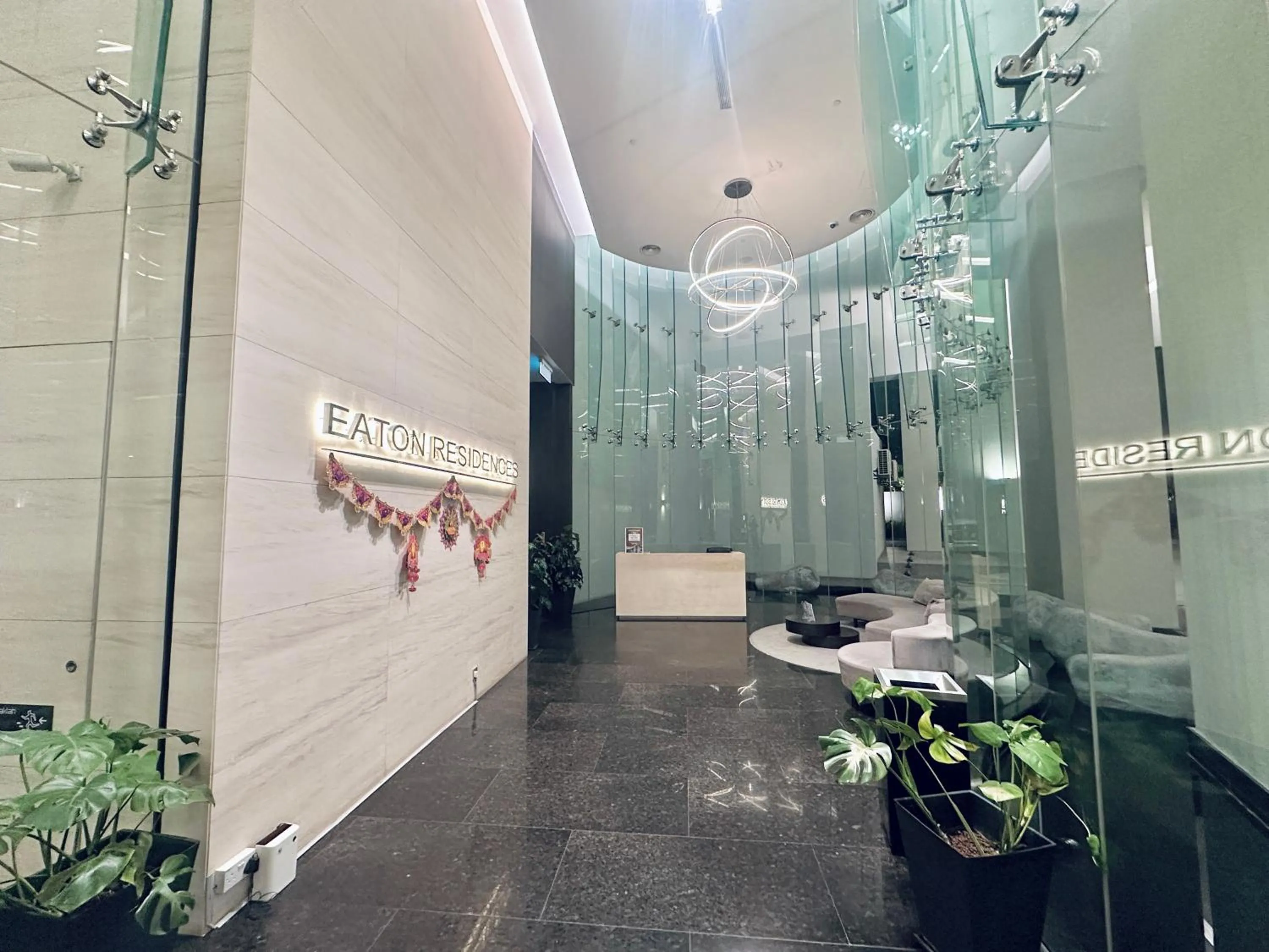 Lobby or reception in Eaton Residences By Luna