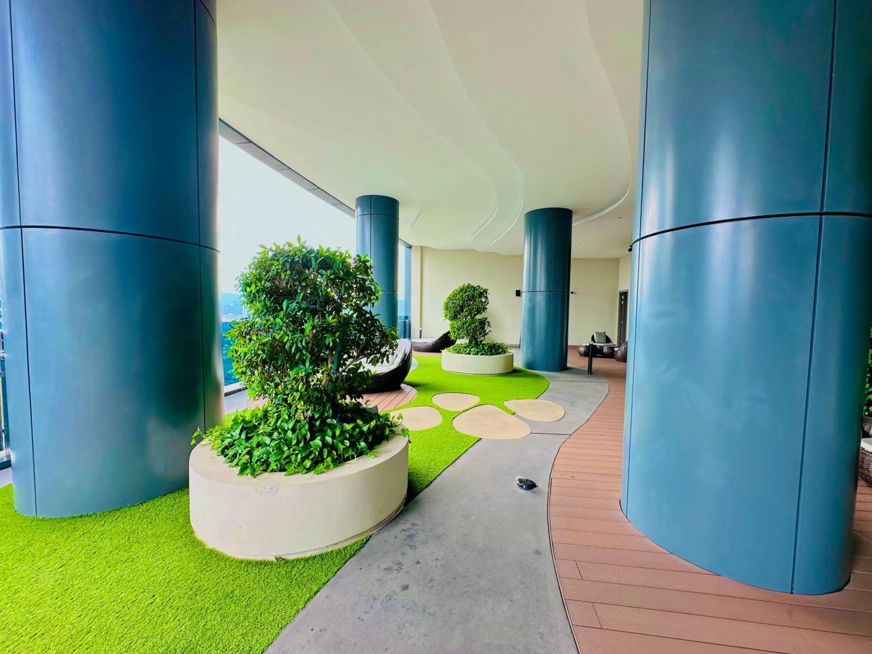 Garden in Eaton Residences By Luna