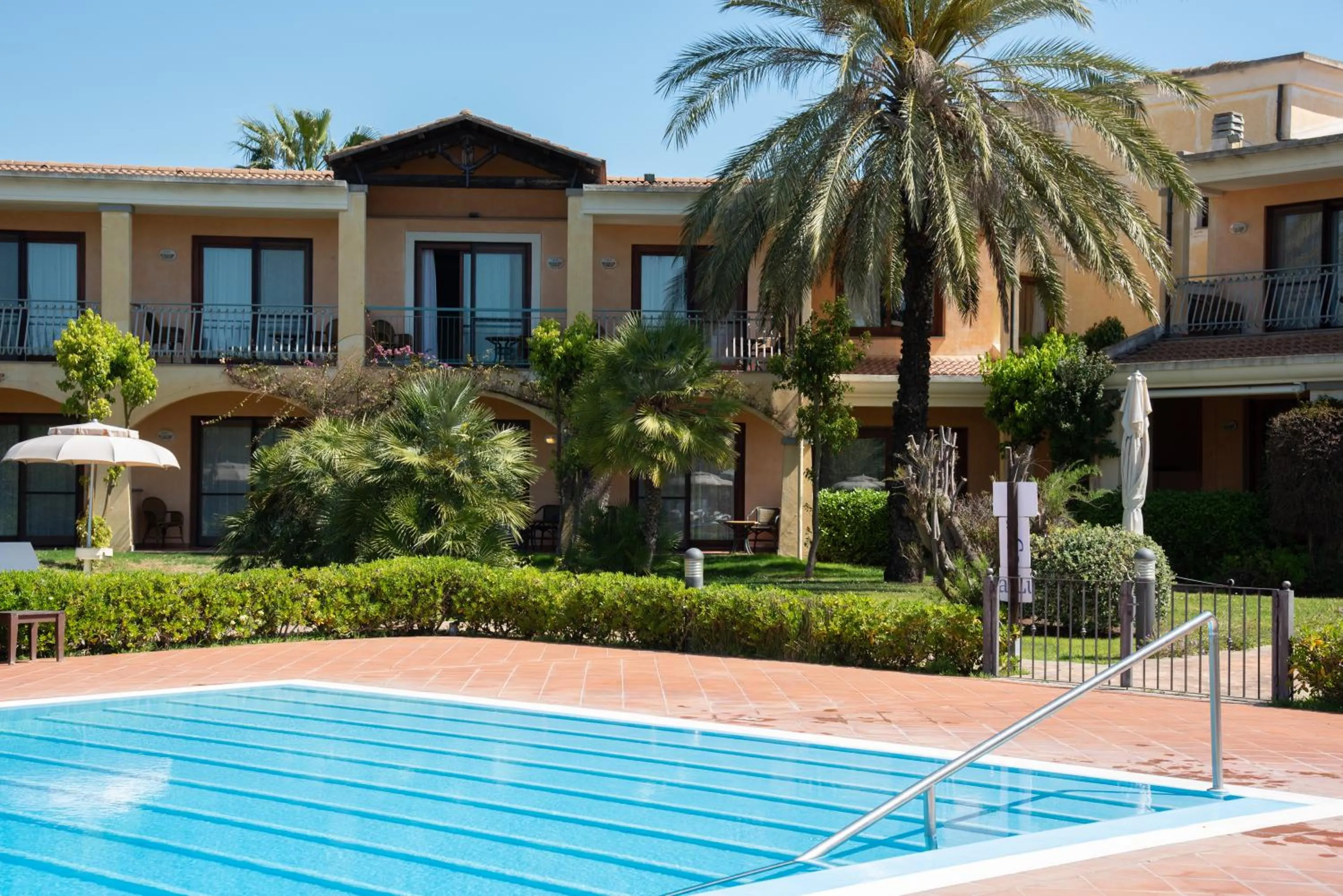 Swimming pool in Hotel Santa Gilla