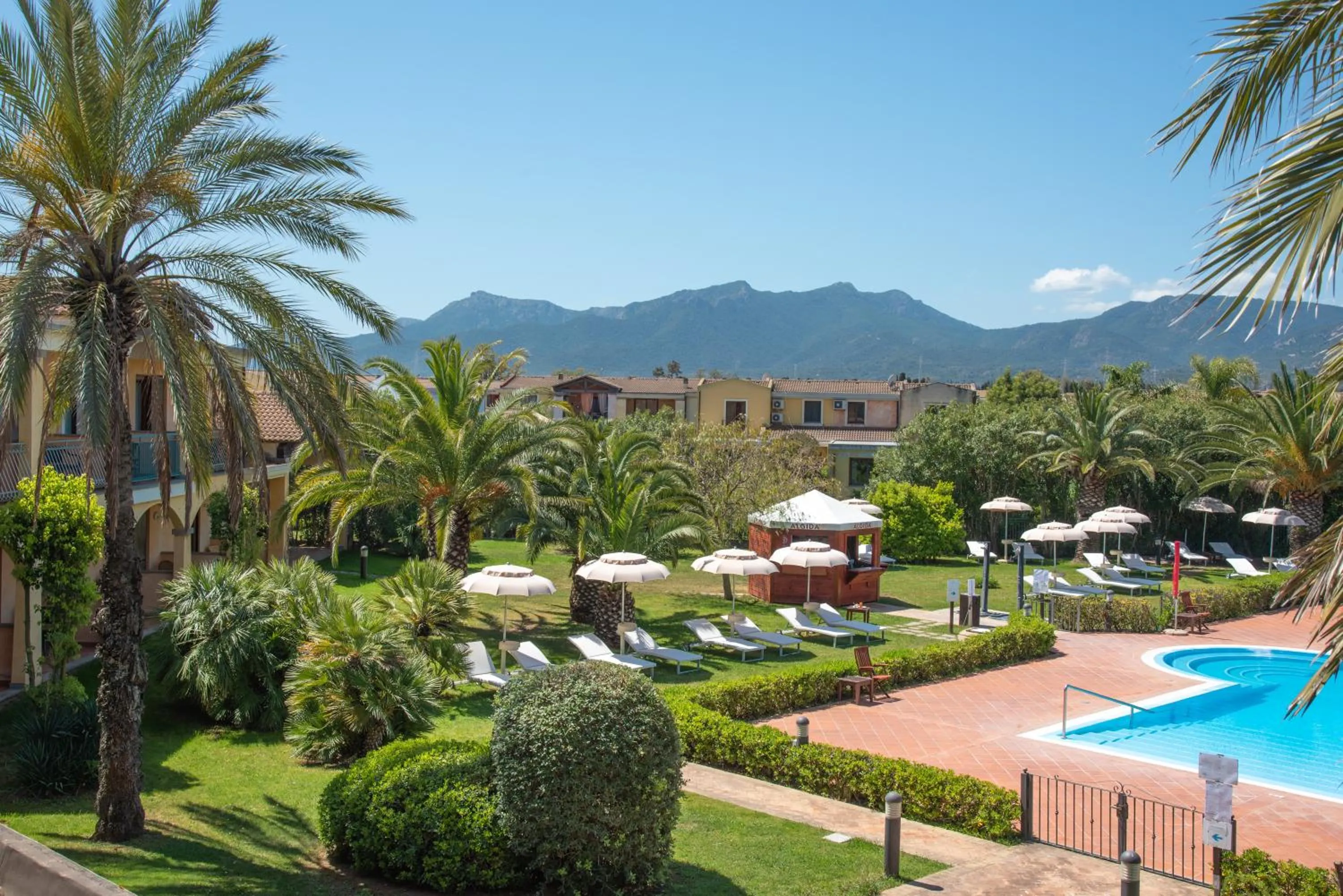 Swimming pool in Hotel Santa Gilla
