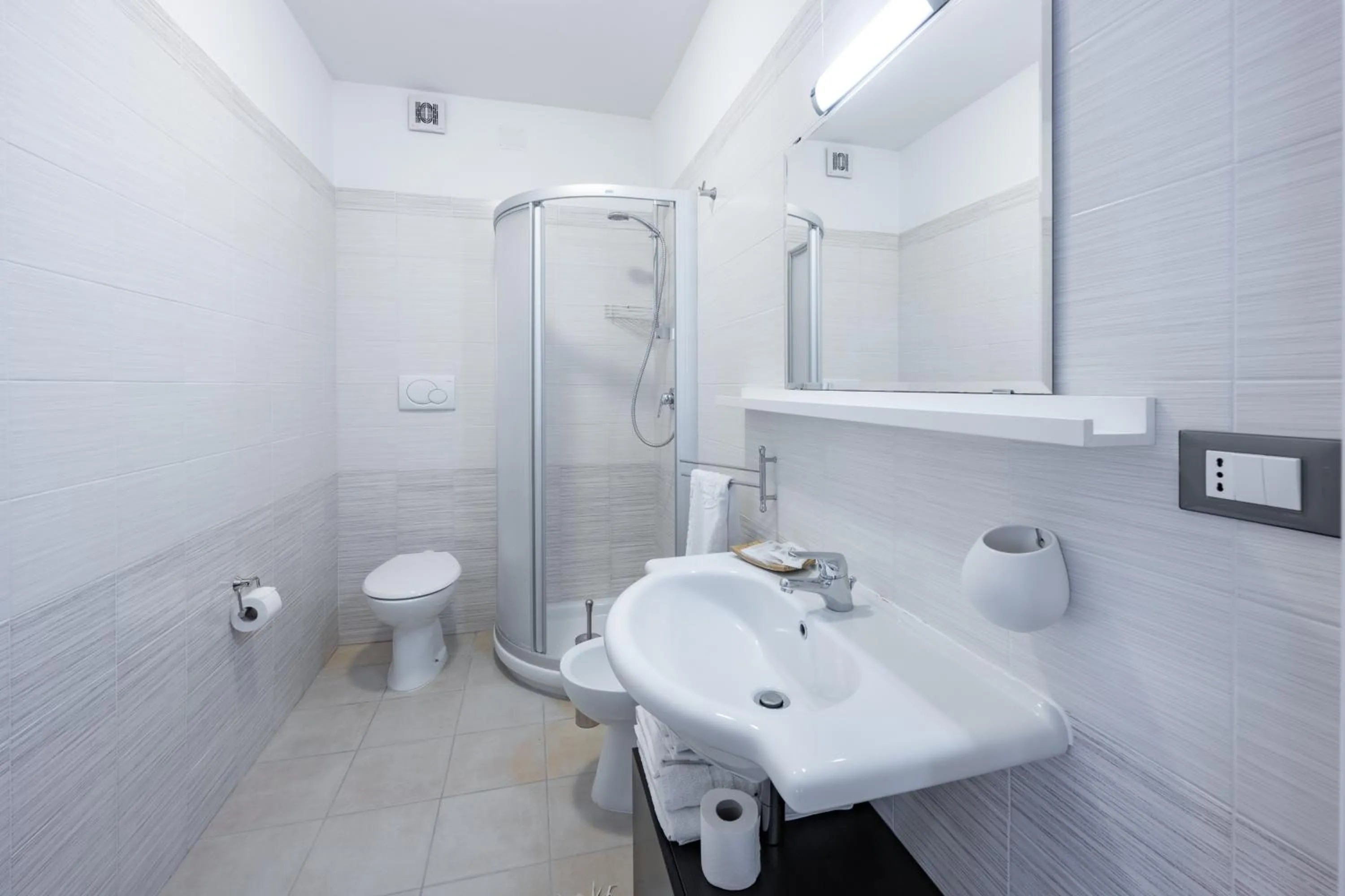 Shower in Villa La Vigna