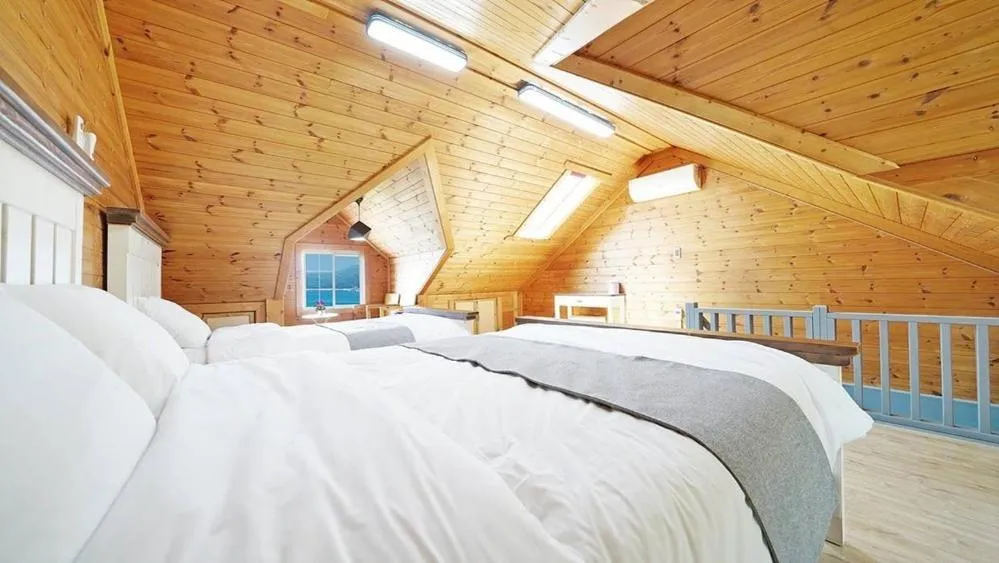 Geoje Sinbi Bada Pension