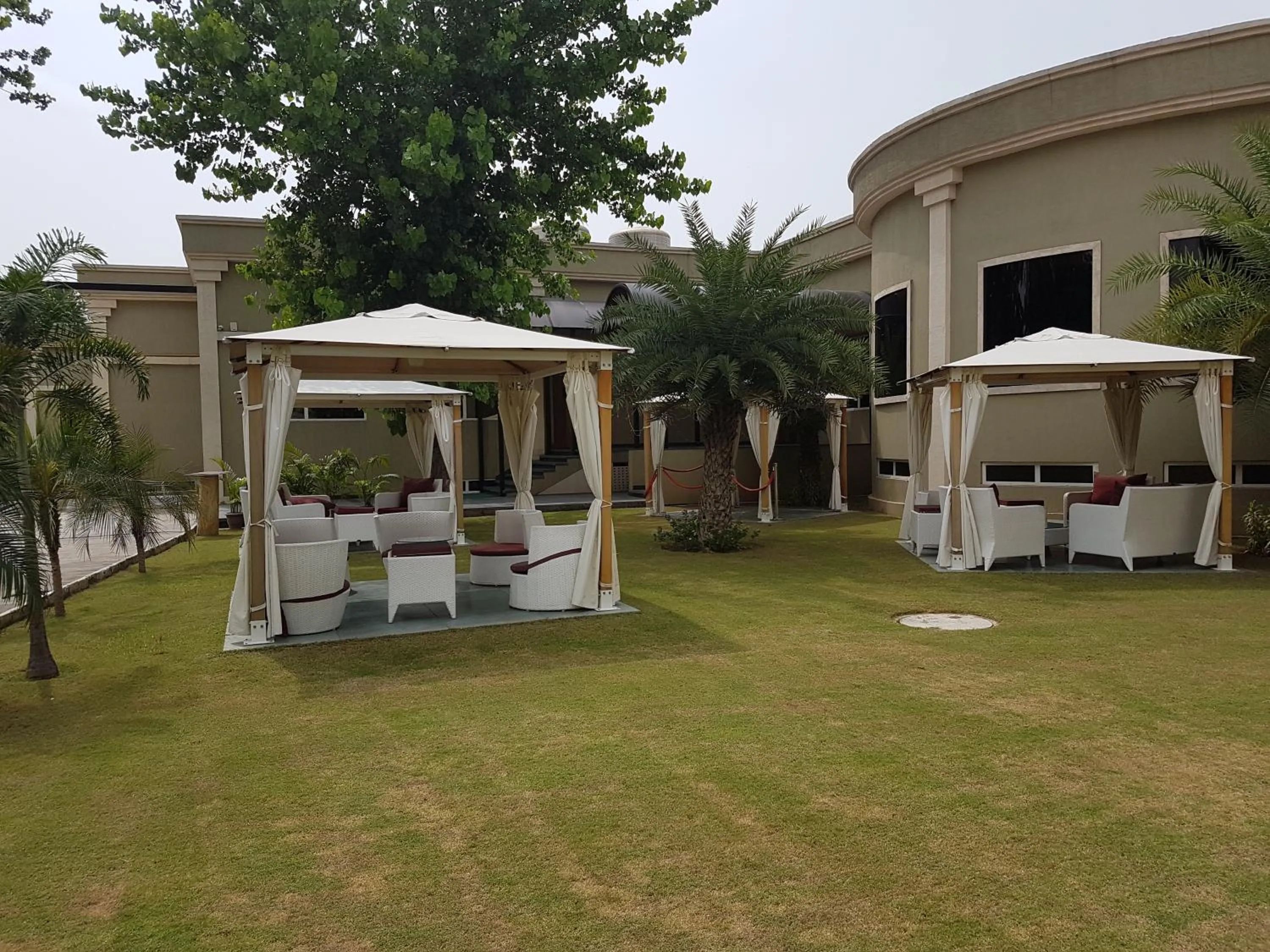 Patio in Atrio by Devam