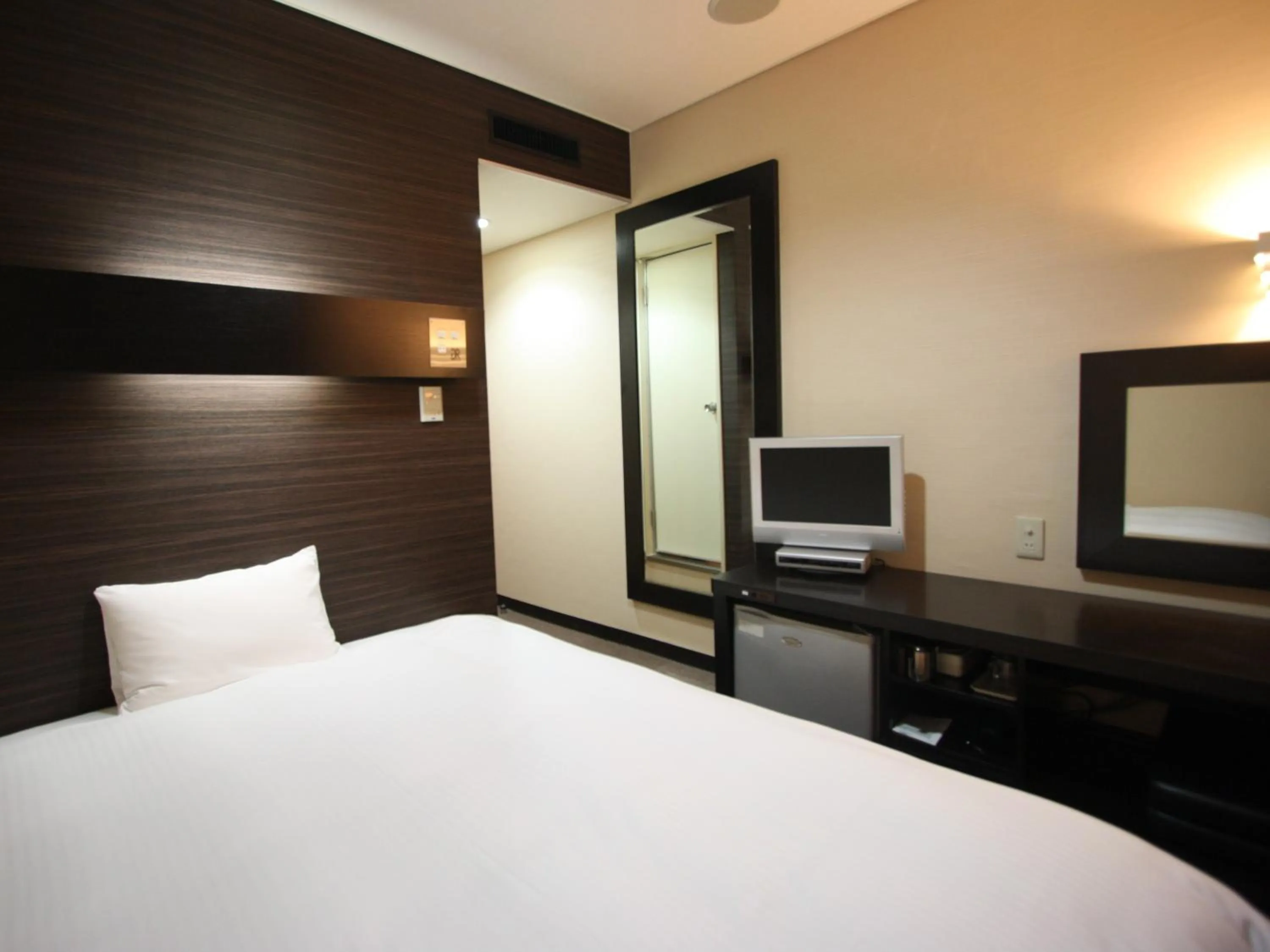 Bed in Green Rich Hotel Matsue Ekimae