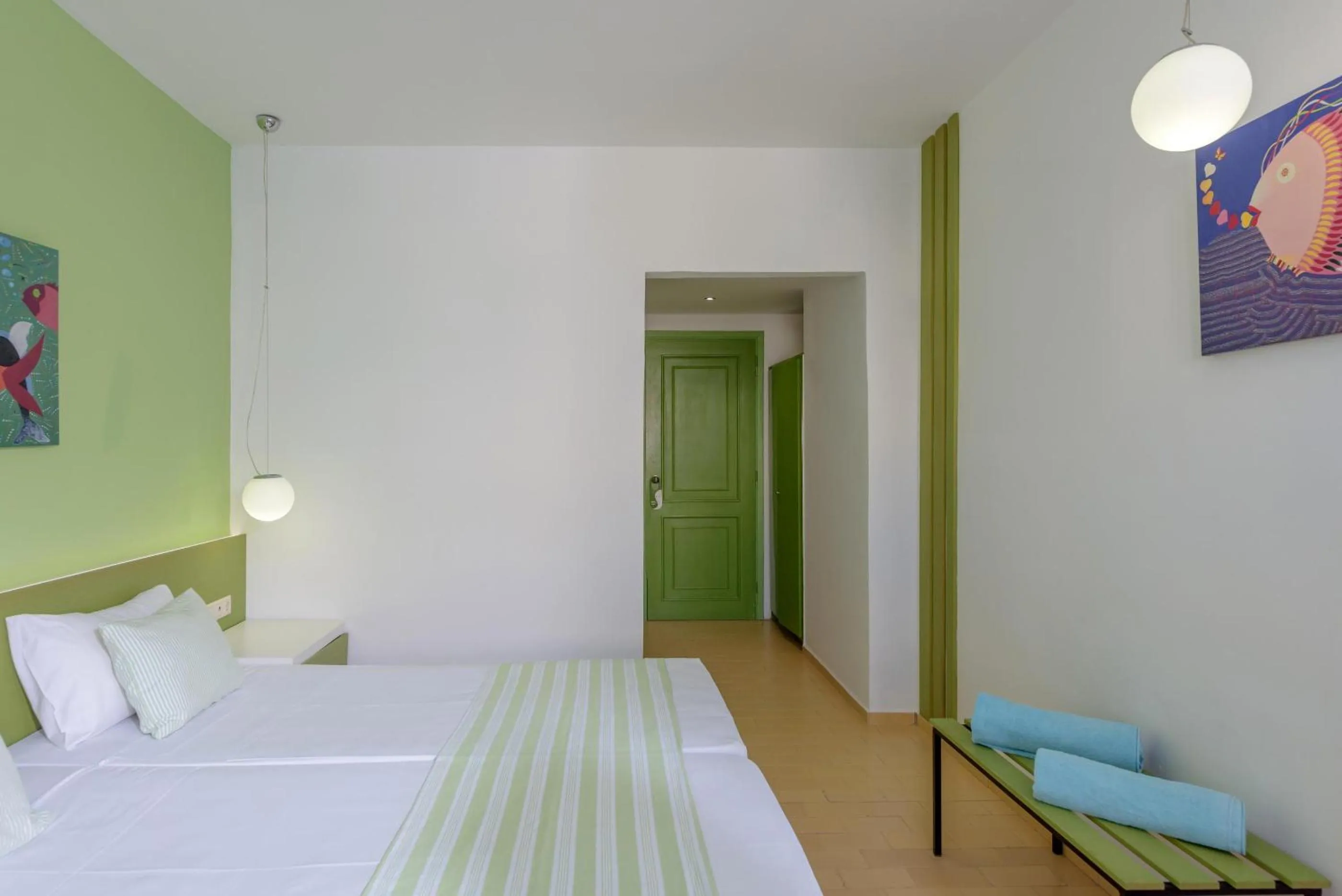 Photo of the whole room, Bed in Zeus Hotels Palm Beach