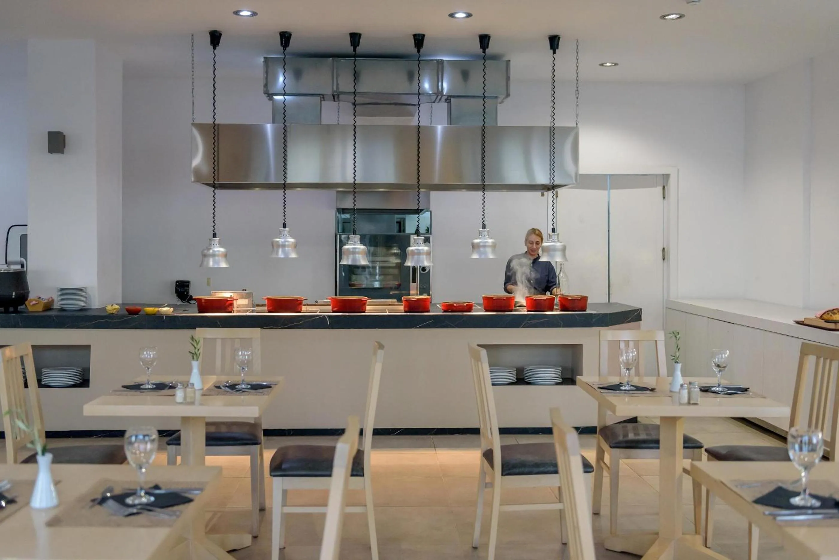 Restaurant/places to eat in Zeus Hotels Palm Beach