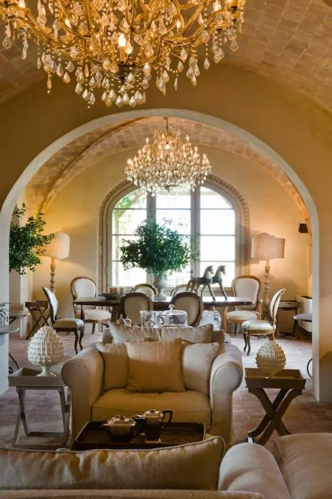 Communal lounge/ TV room in Relais Sant'Elena