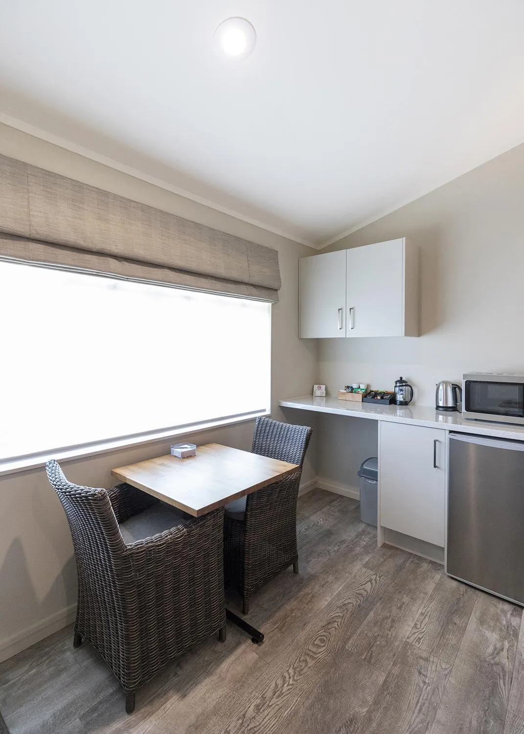Dining area in Colonial Court Motor Inn