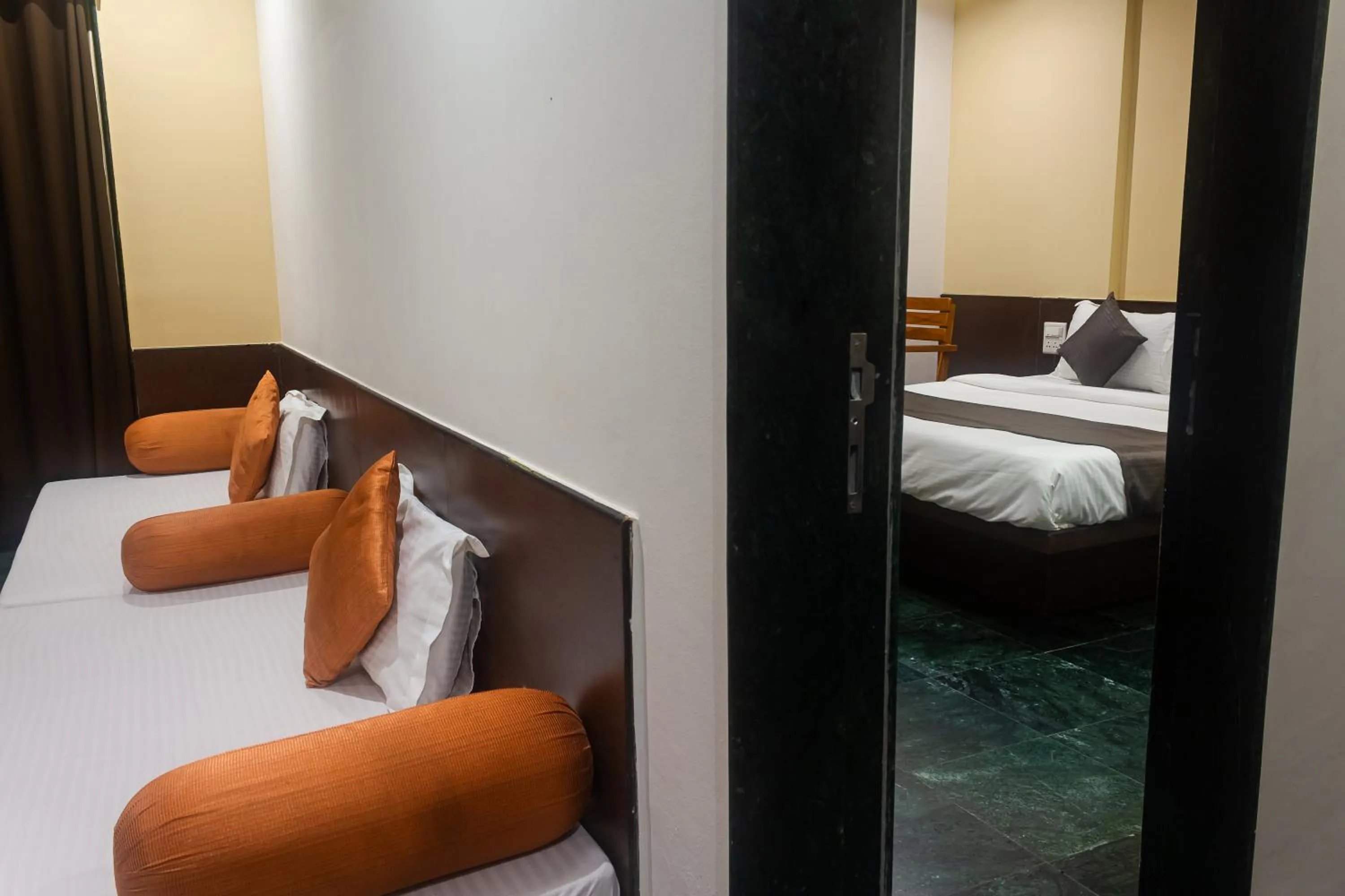 Bed in HOTEL KB's Grand