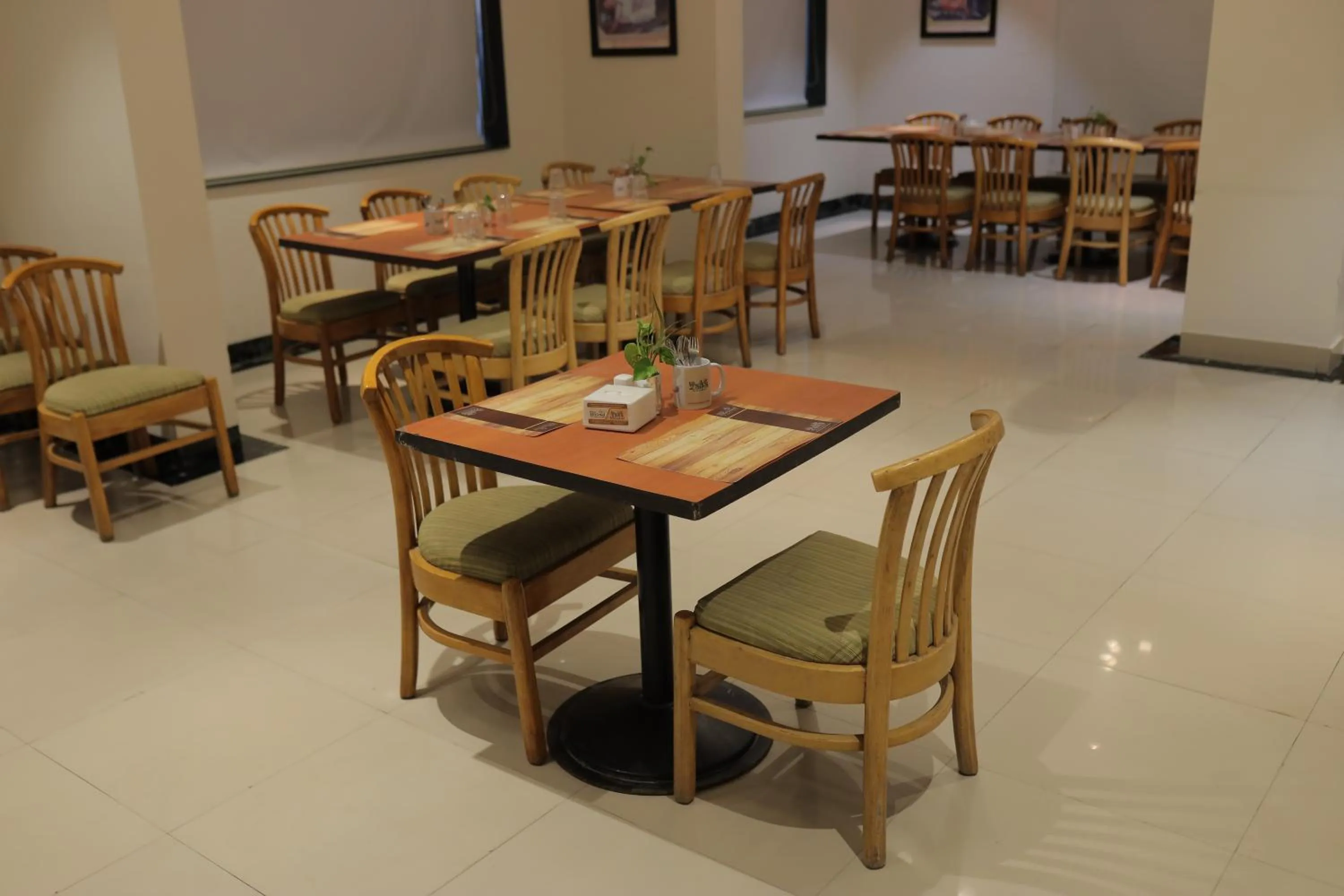 Restaurant/places to eat in HOTEL KB's Grand